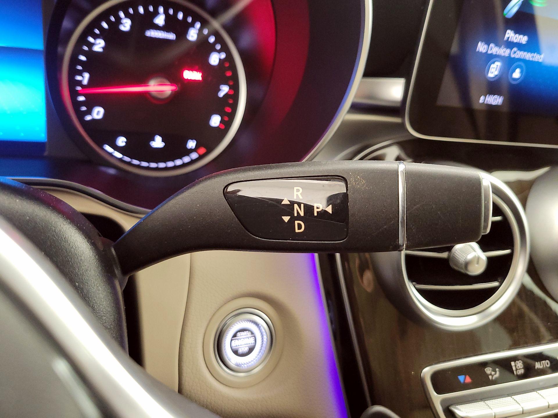 Thumbnail: 2022 Mercedes-Benz GLC - 17