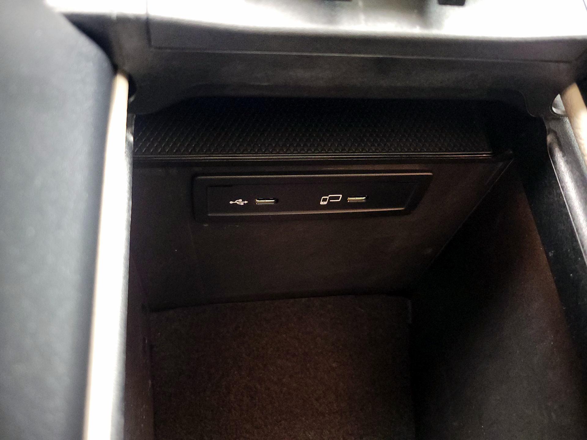 Thumbnail: 2022 Mercedes-Benz GLC - 18