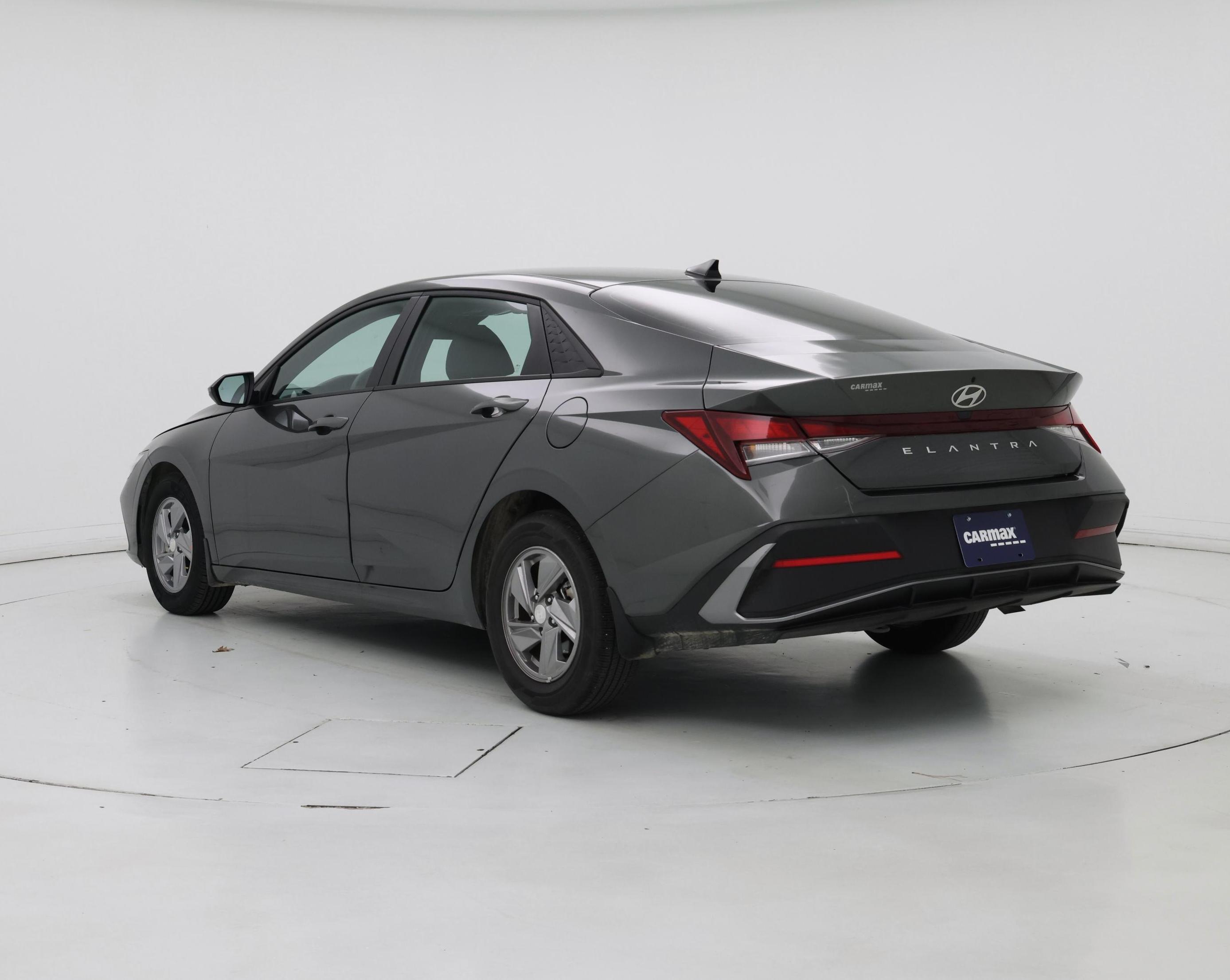 Thumbnail: 2025 Hyundai Elantra - 2