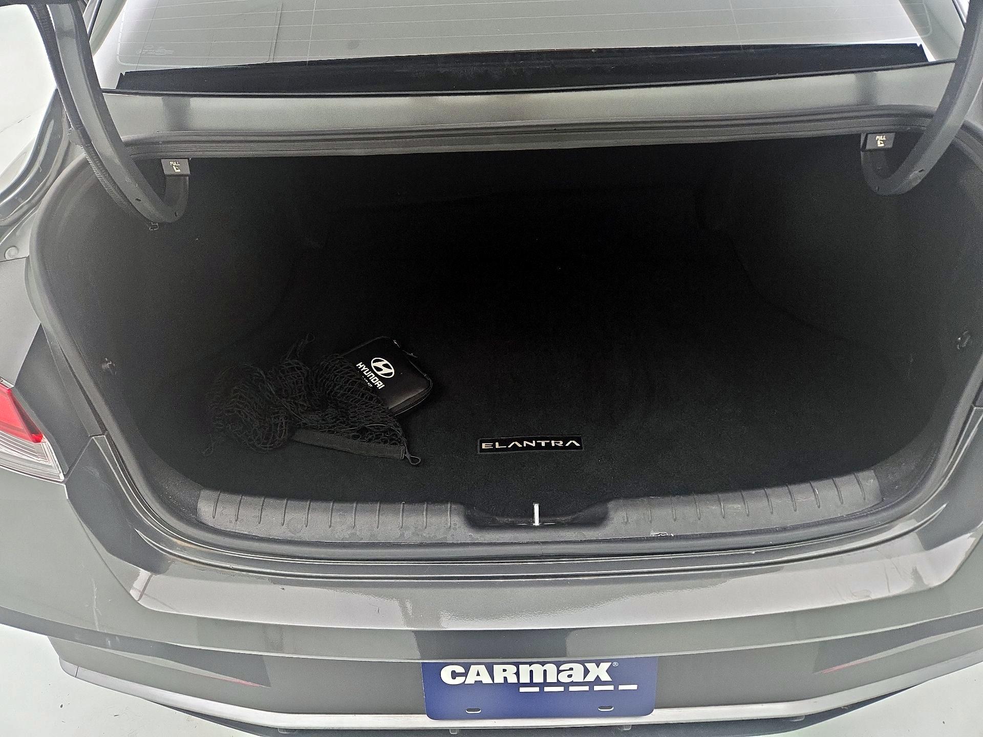 Thumbnail: 2025 Hyundai Elantra - 20