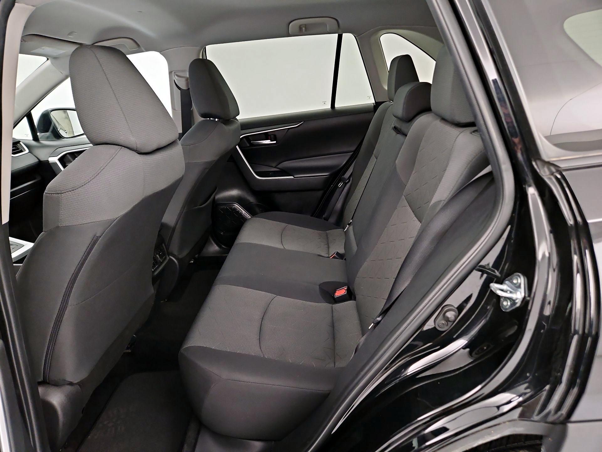 Thumbnail: 2023 Toyota RAV4 - 19