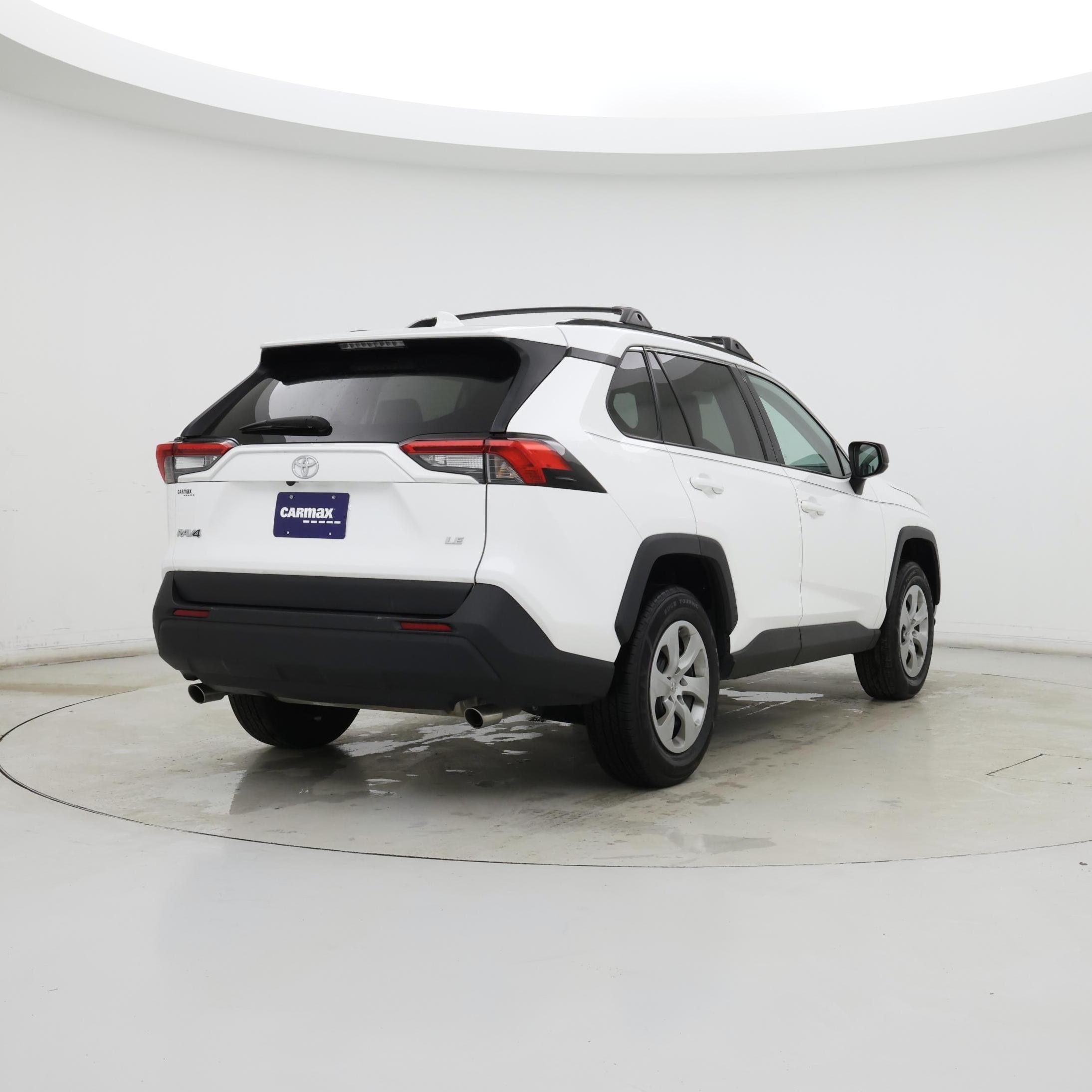 Thumbnail: 2021 Toyota RAV4 - 8