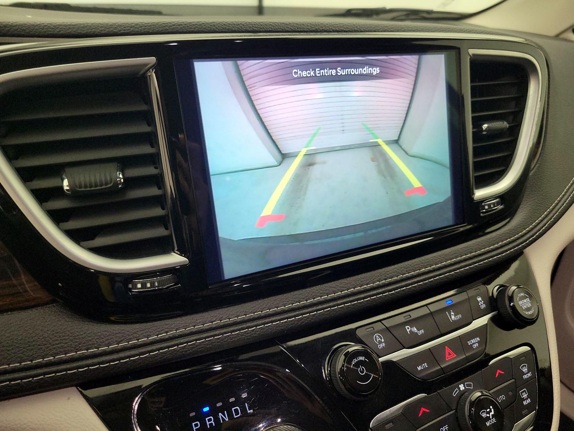 Thumbnail: 2024 Chrysler Pacifica - 14