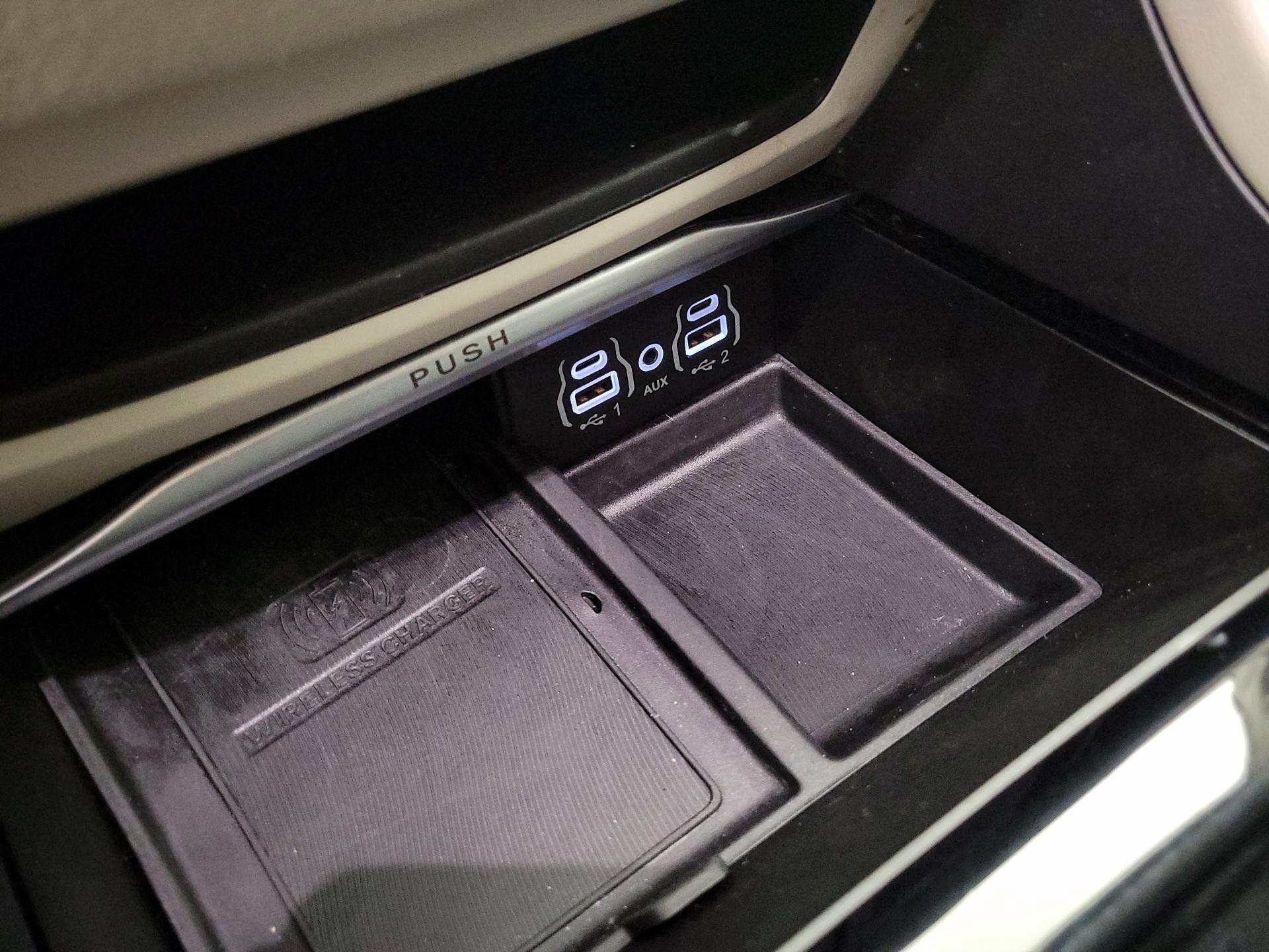 Thumbnail: 2024 Chrysler Pacifica - 18