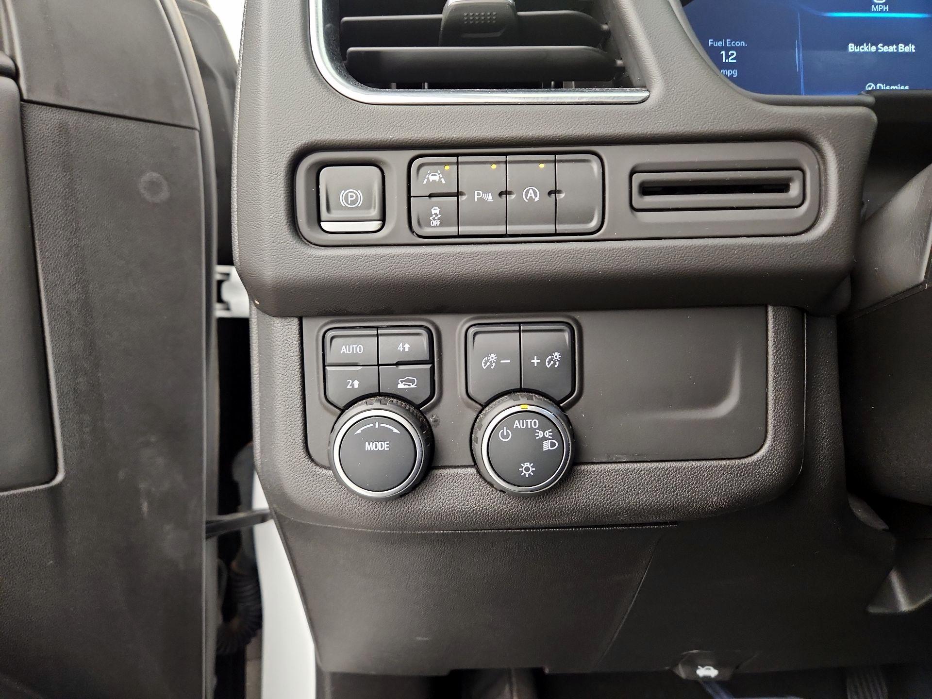 Thumbnail: 2023 Chevrolet Tahoe - 13