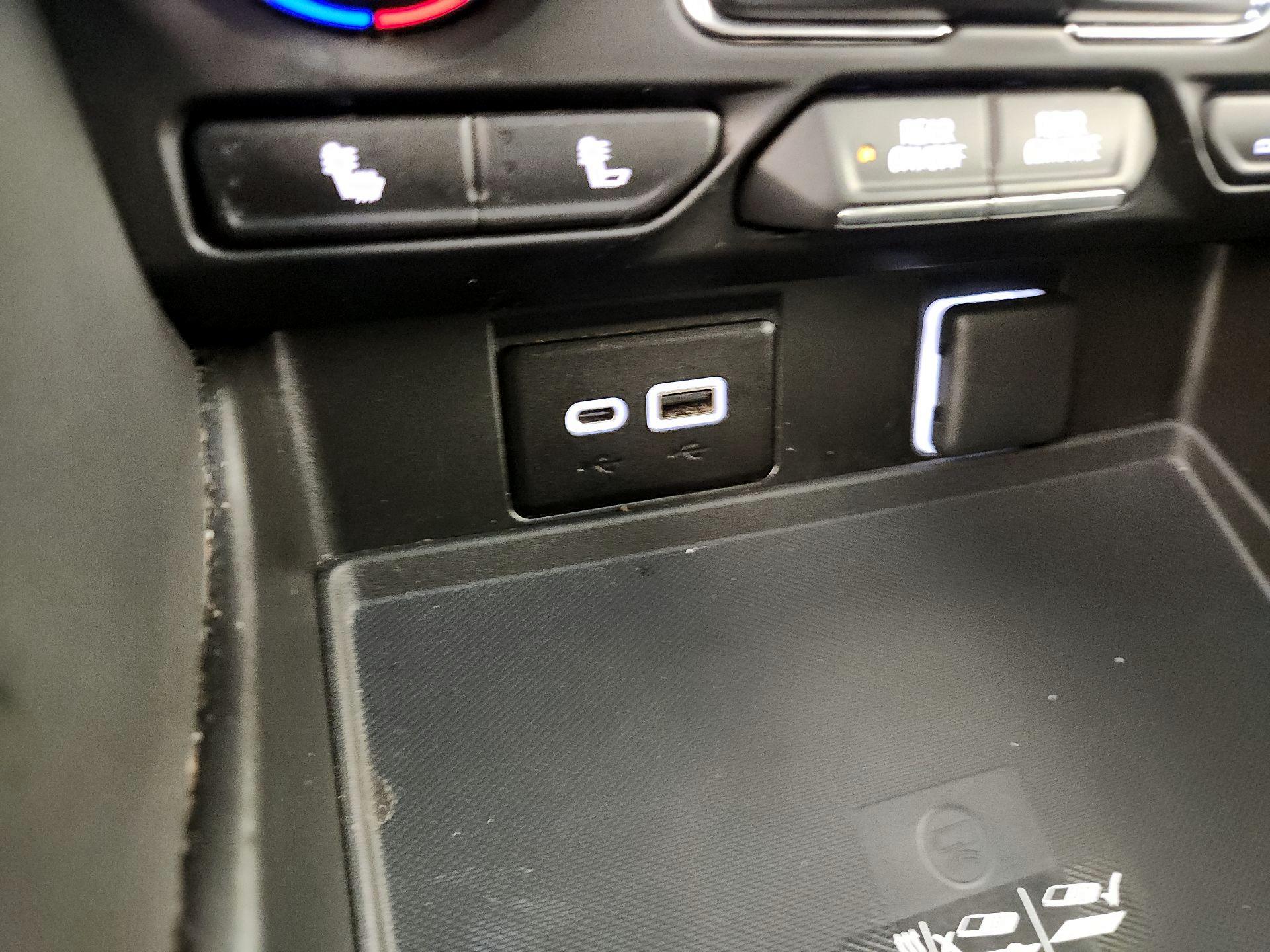 Thumbnail: 2023 Chevrolet Tahoe - 18