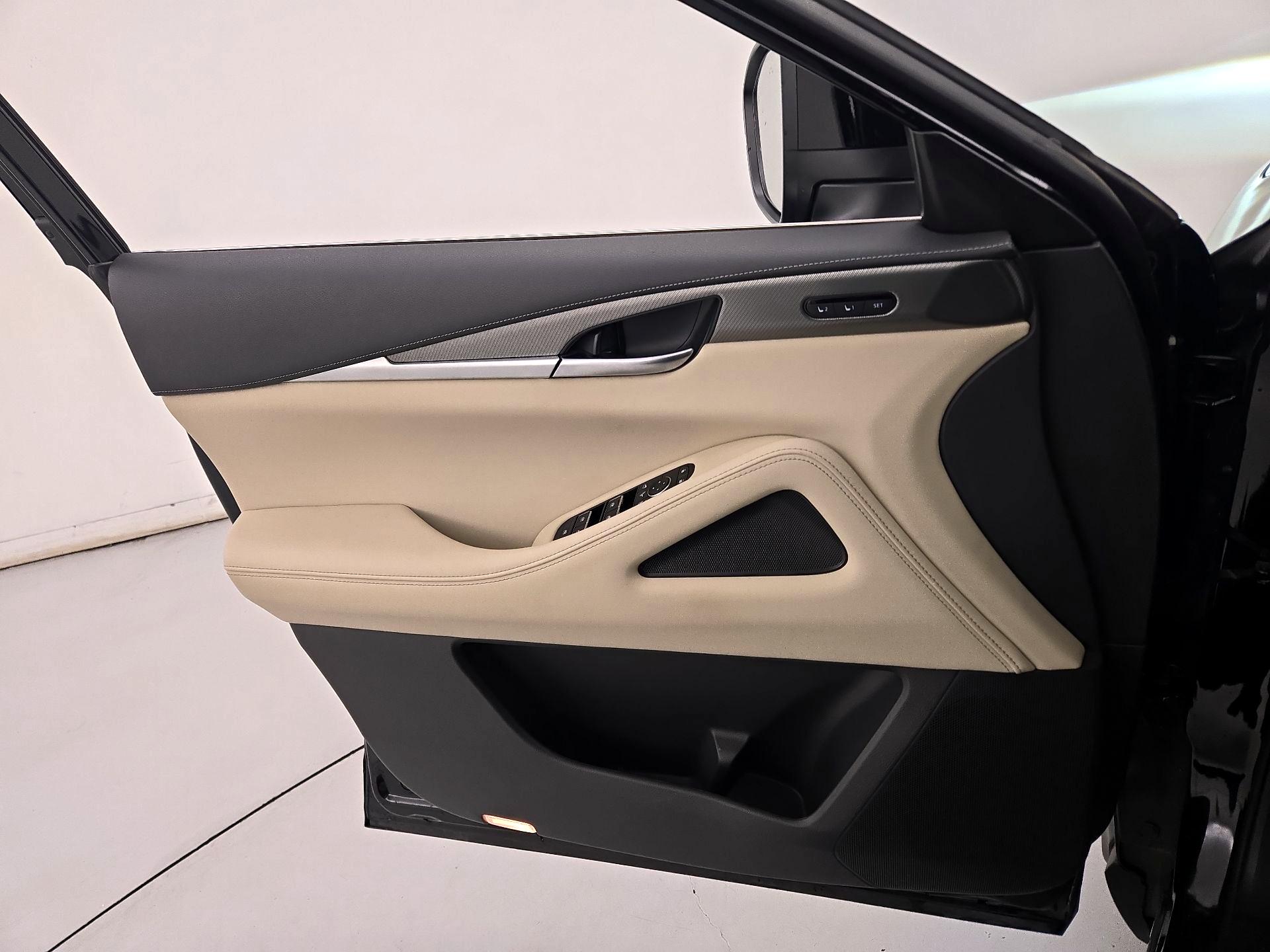 Thumbnail: 2023 INFINITI QX60 - 12