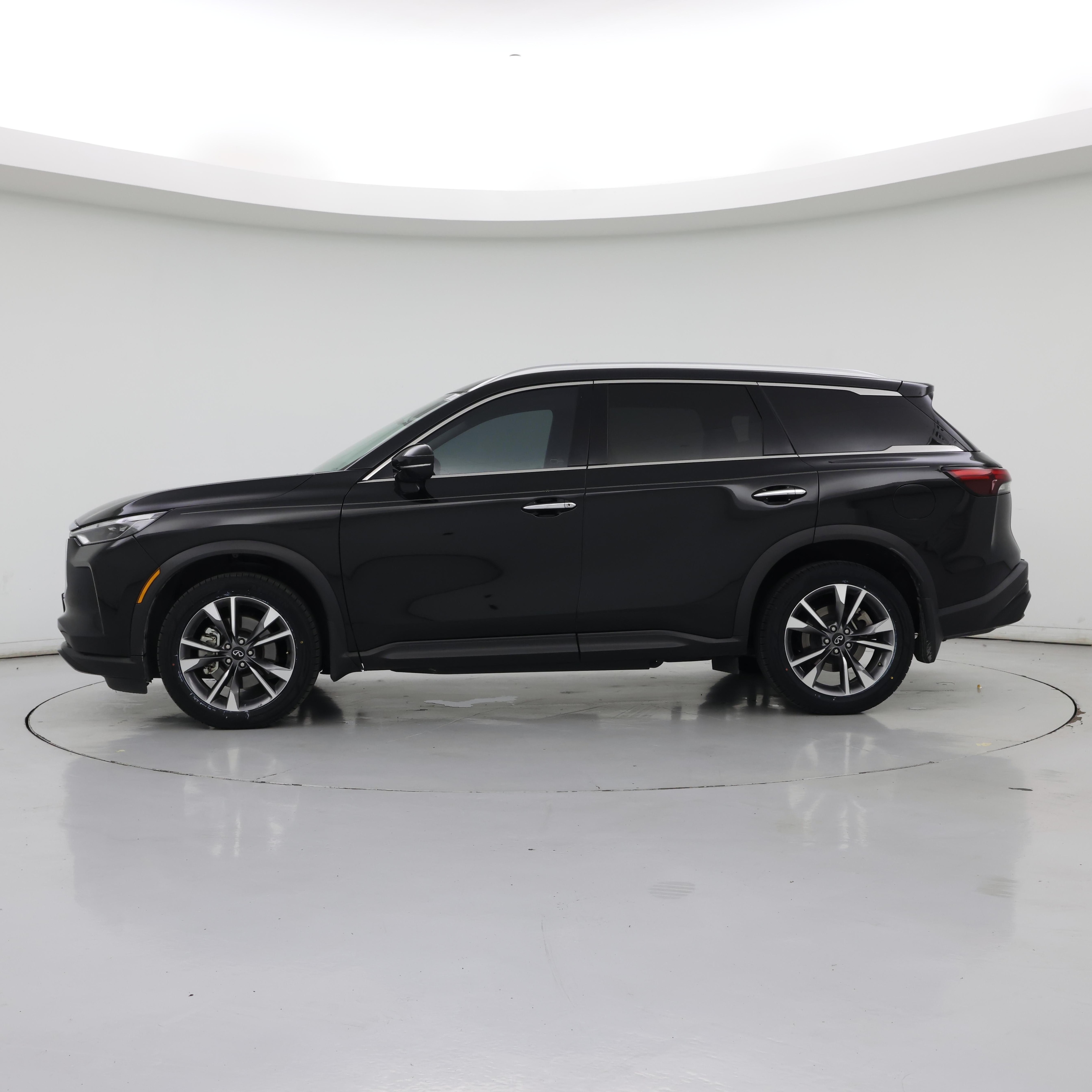 Thumbnail: 2023 INFINITI QX60 - 3