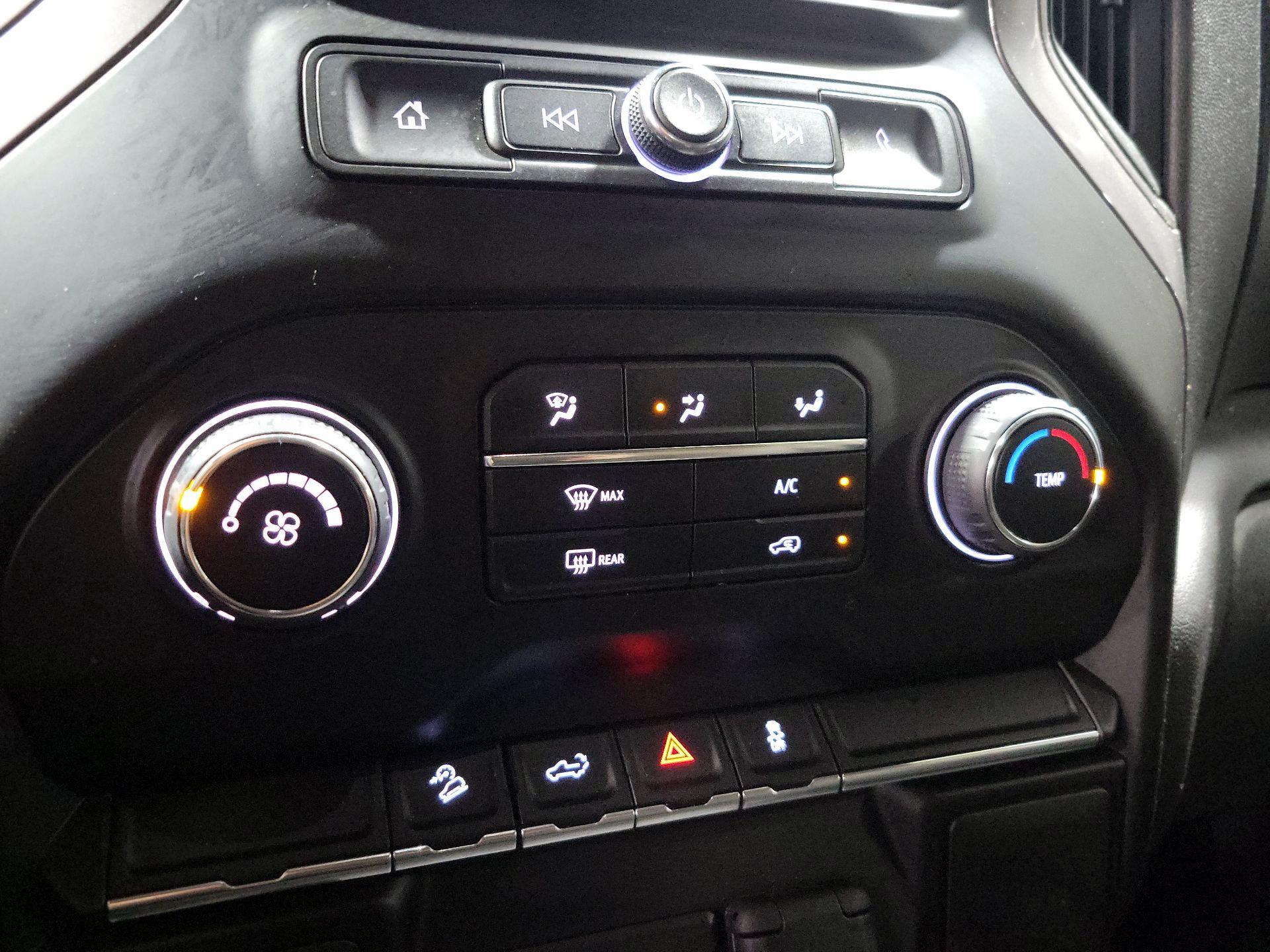 Thumbnail: 2021 Chevrolet Silverado 1500 - 16