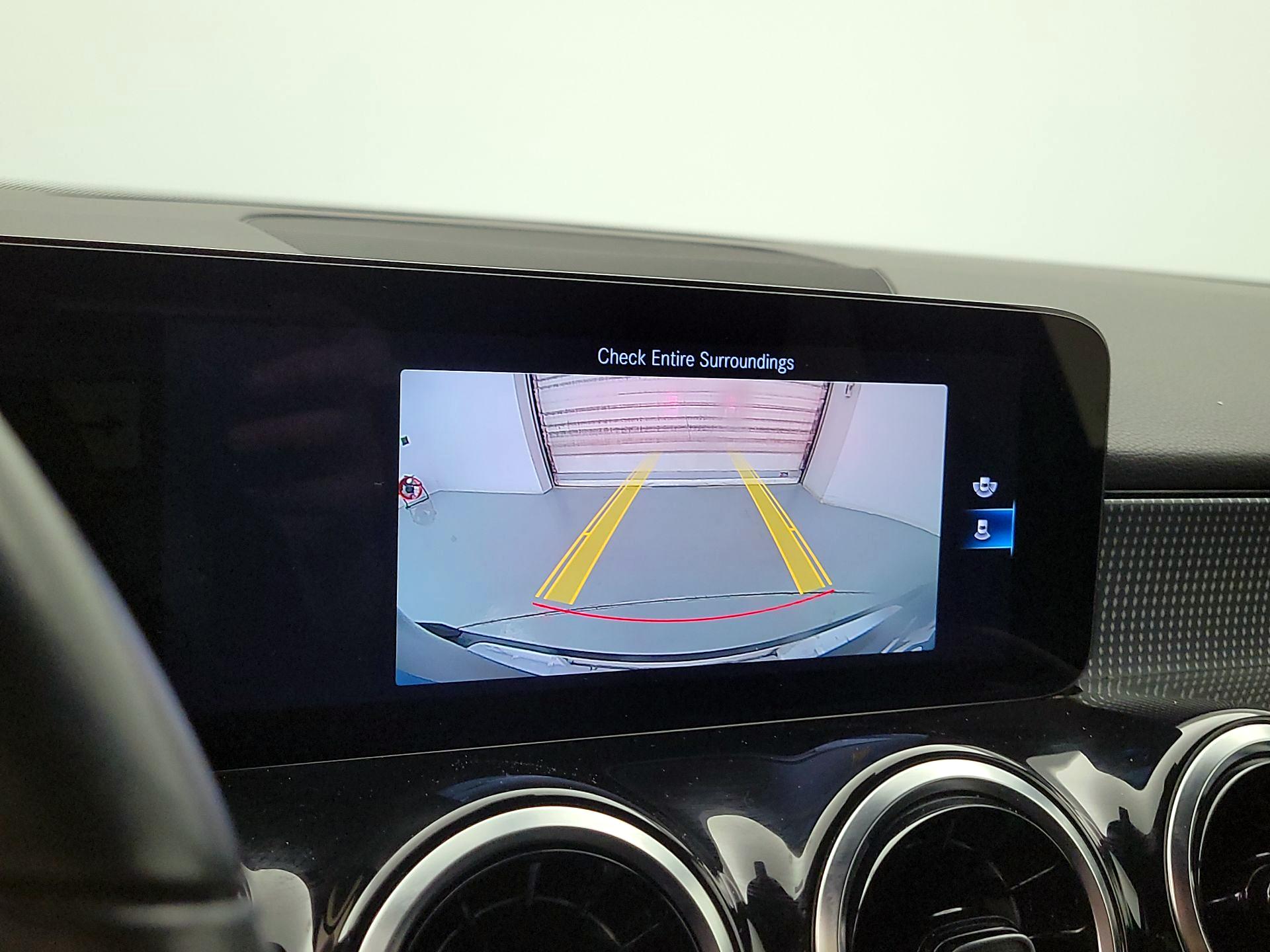 Thumbnail: 2023 Mercedes-Benz GLB - 14