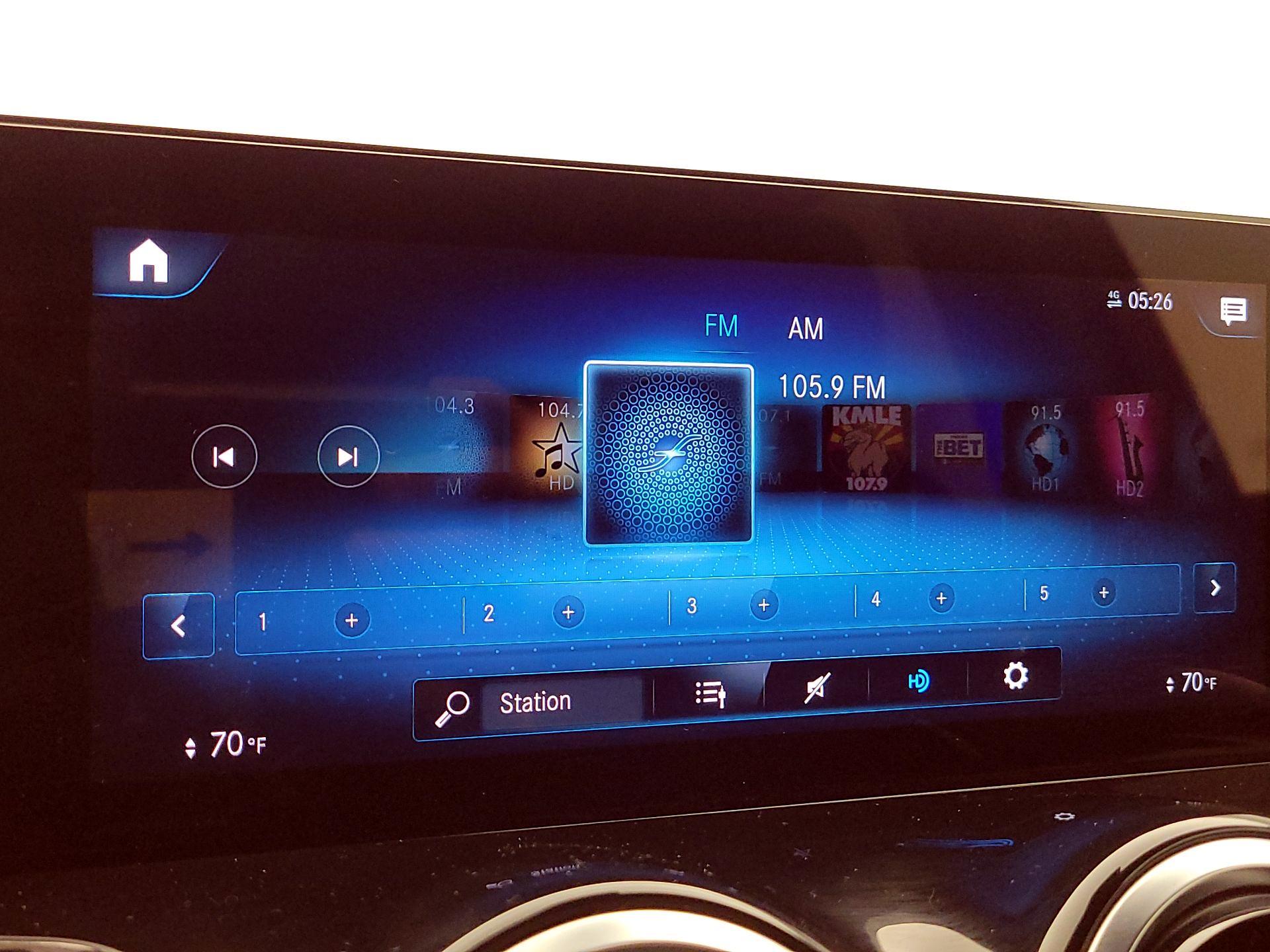 Thumbnail: 2023 Mercedes-Benz GLB - 15