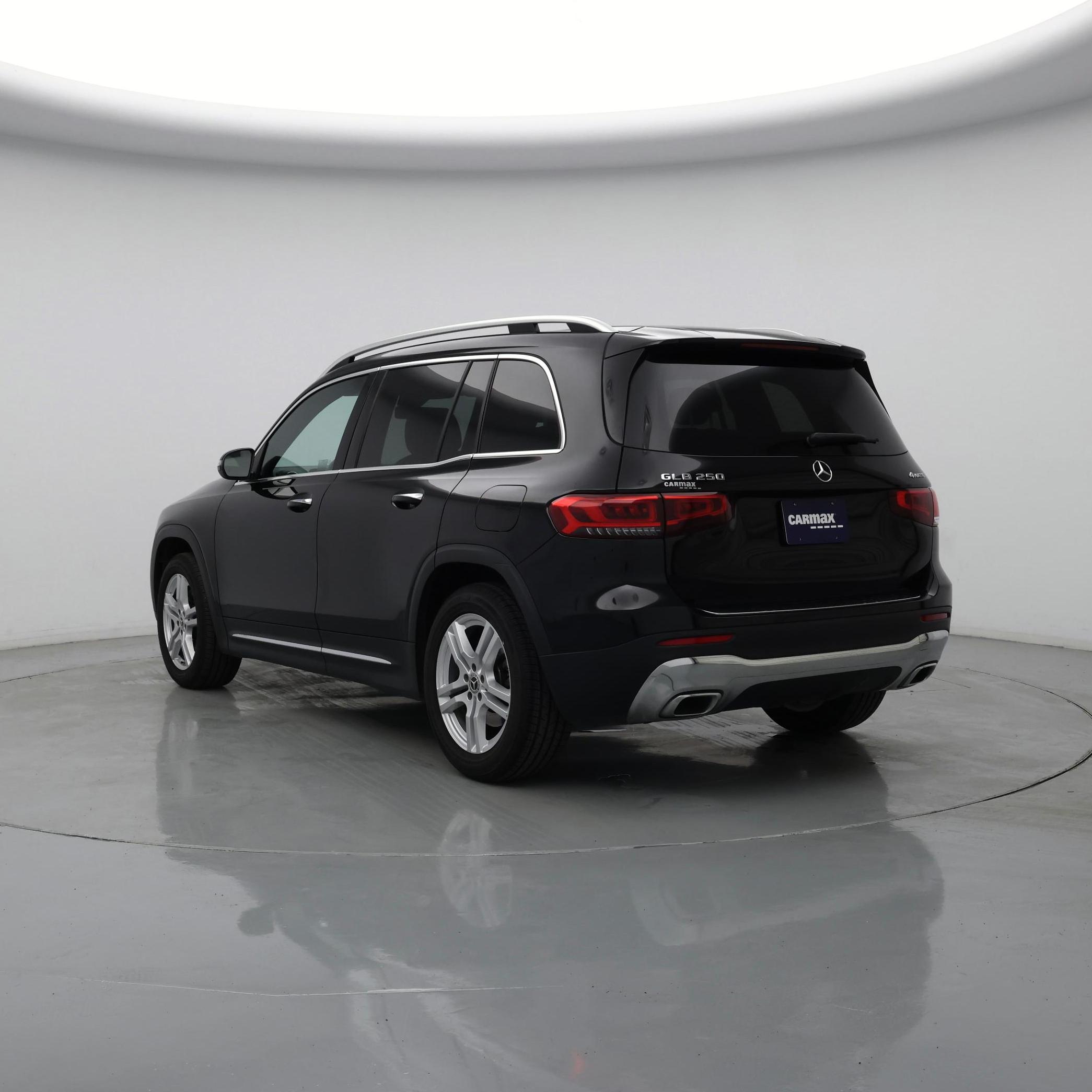 Thumbnail: 2023 Mercedes-Benz GLB - 2