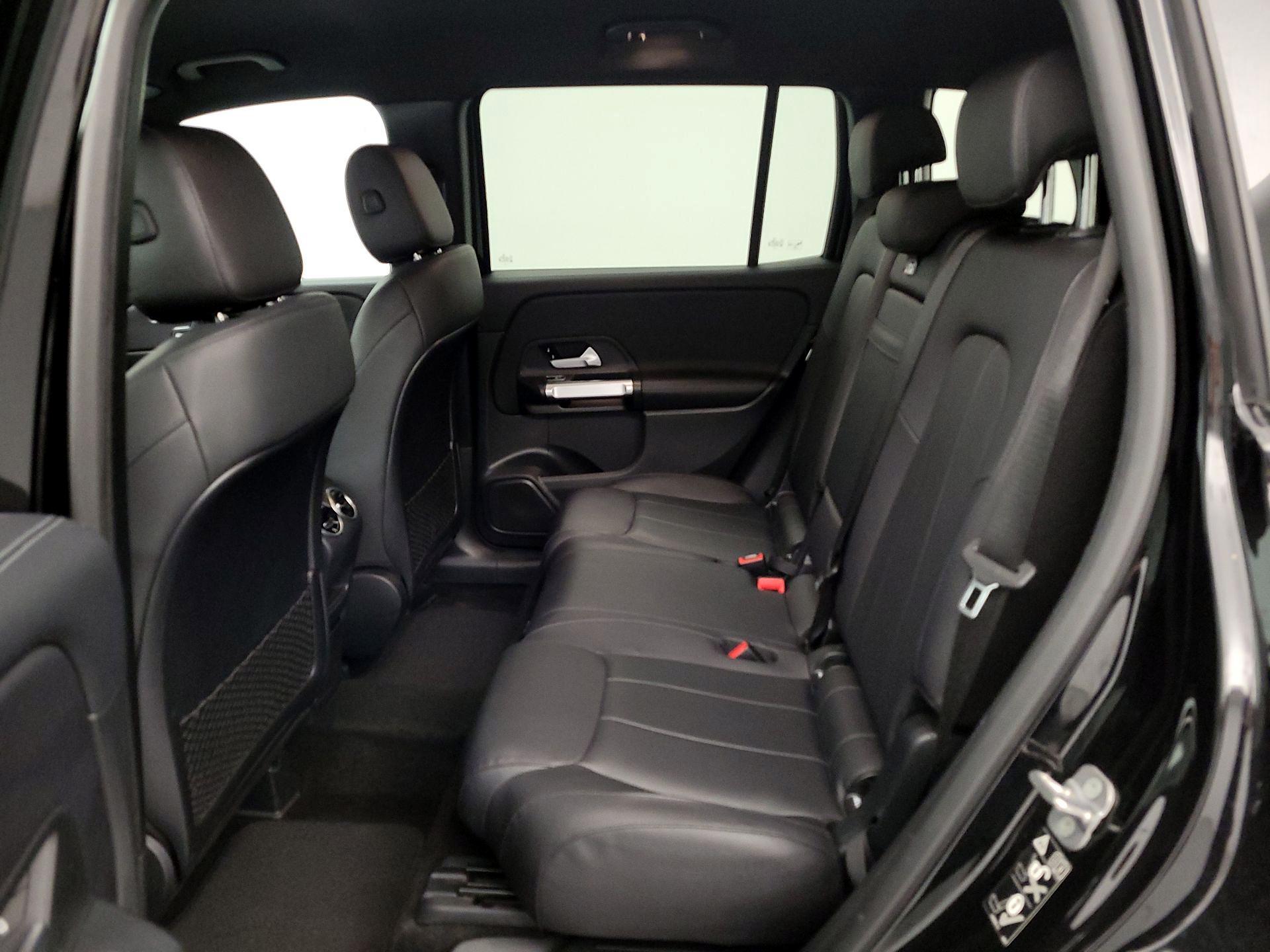 Thumbnail: 2023 Mercedes-Benz GLB - 19