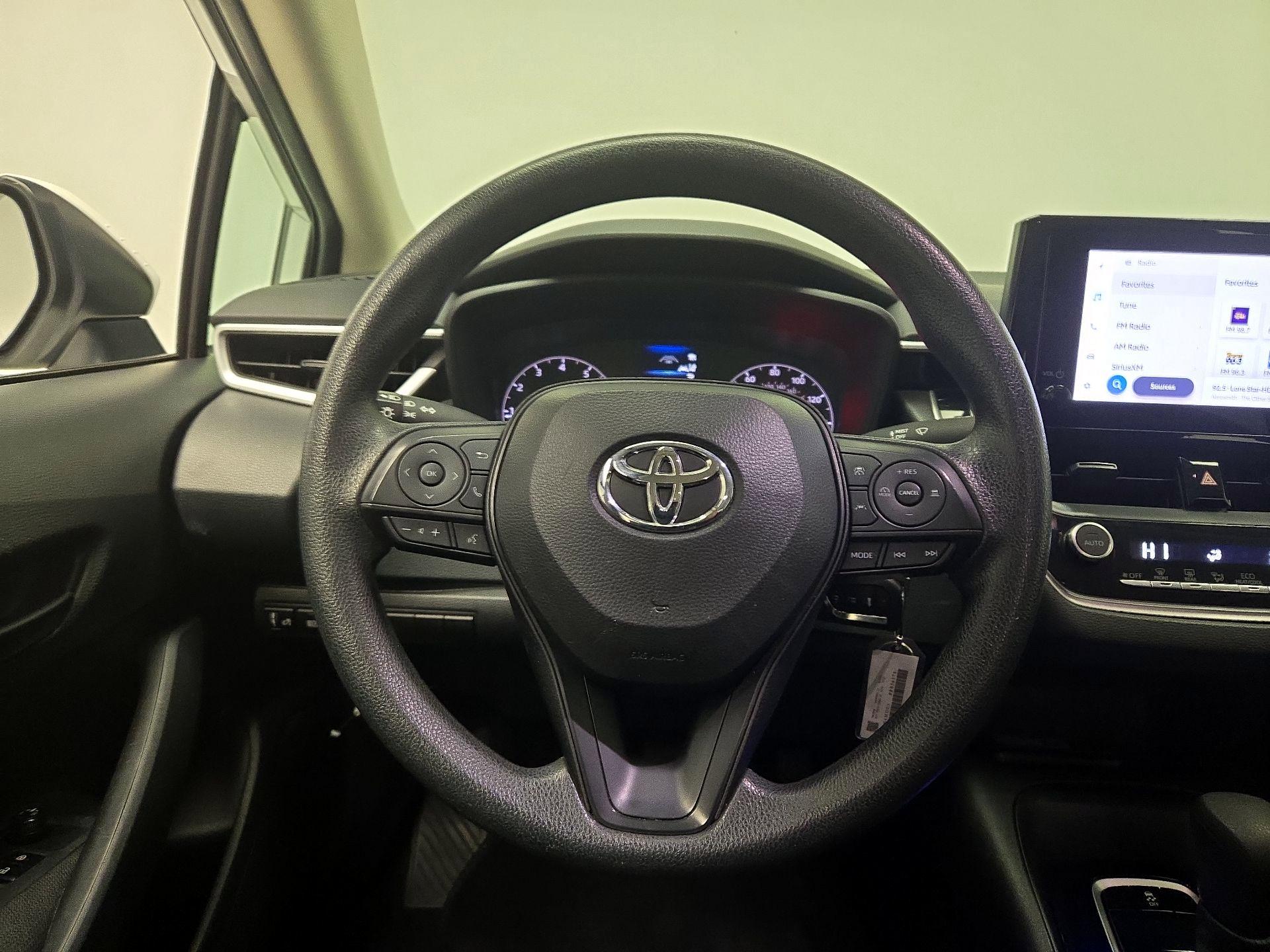 Thumbnail: 2023 Toyota Corolla - 10