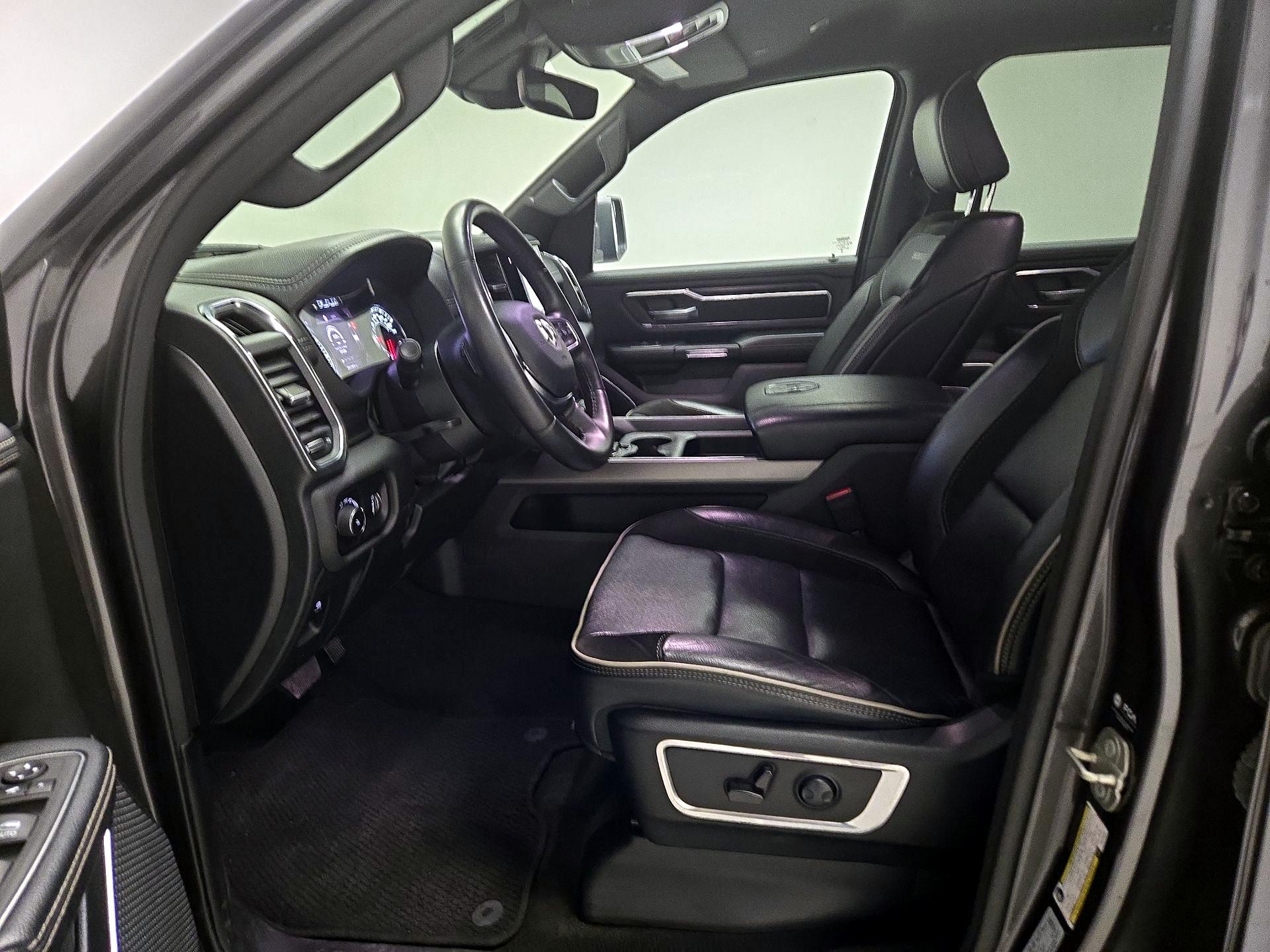 Thumbnail: 2023 Toyota Corolla - 11