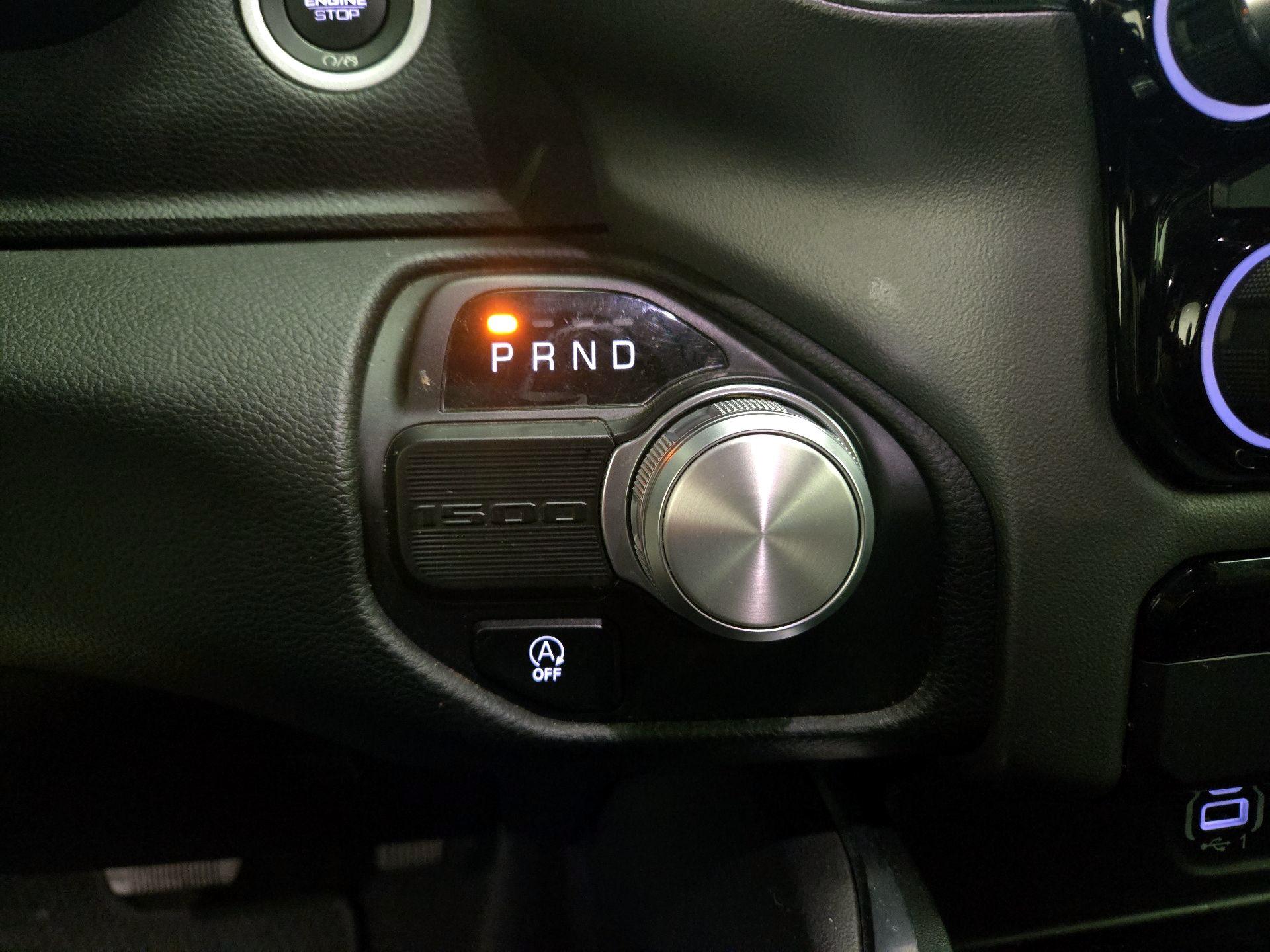 Thumbnail: 2023 Toyota Corolla - 17