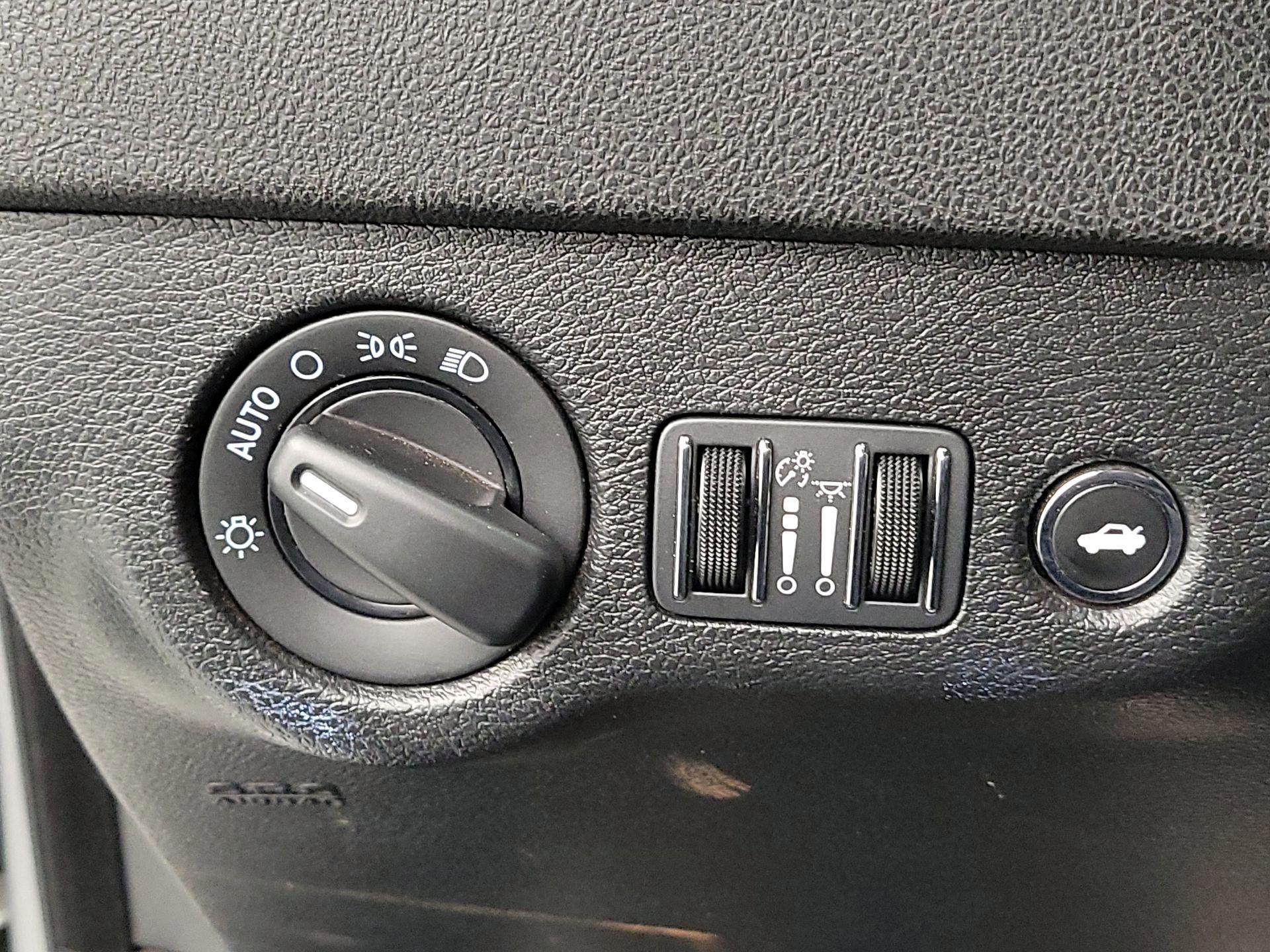 Thumbnail: 2022 Dodge Charger - 13