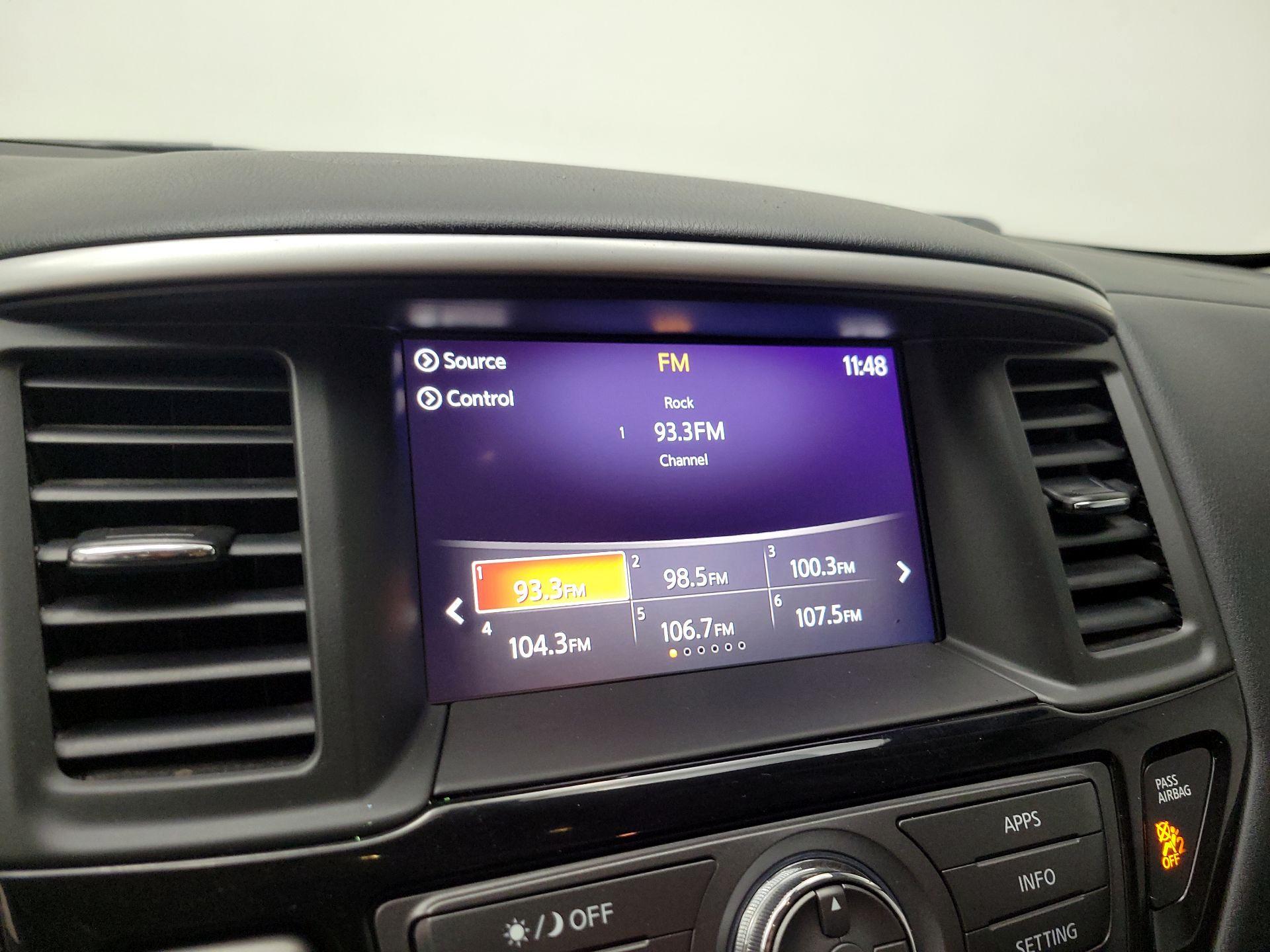 Thumbnail: 2020 Nissan Pathfinder - 15