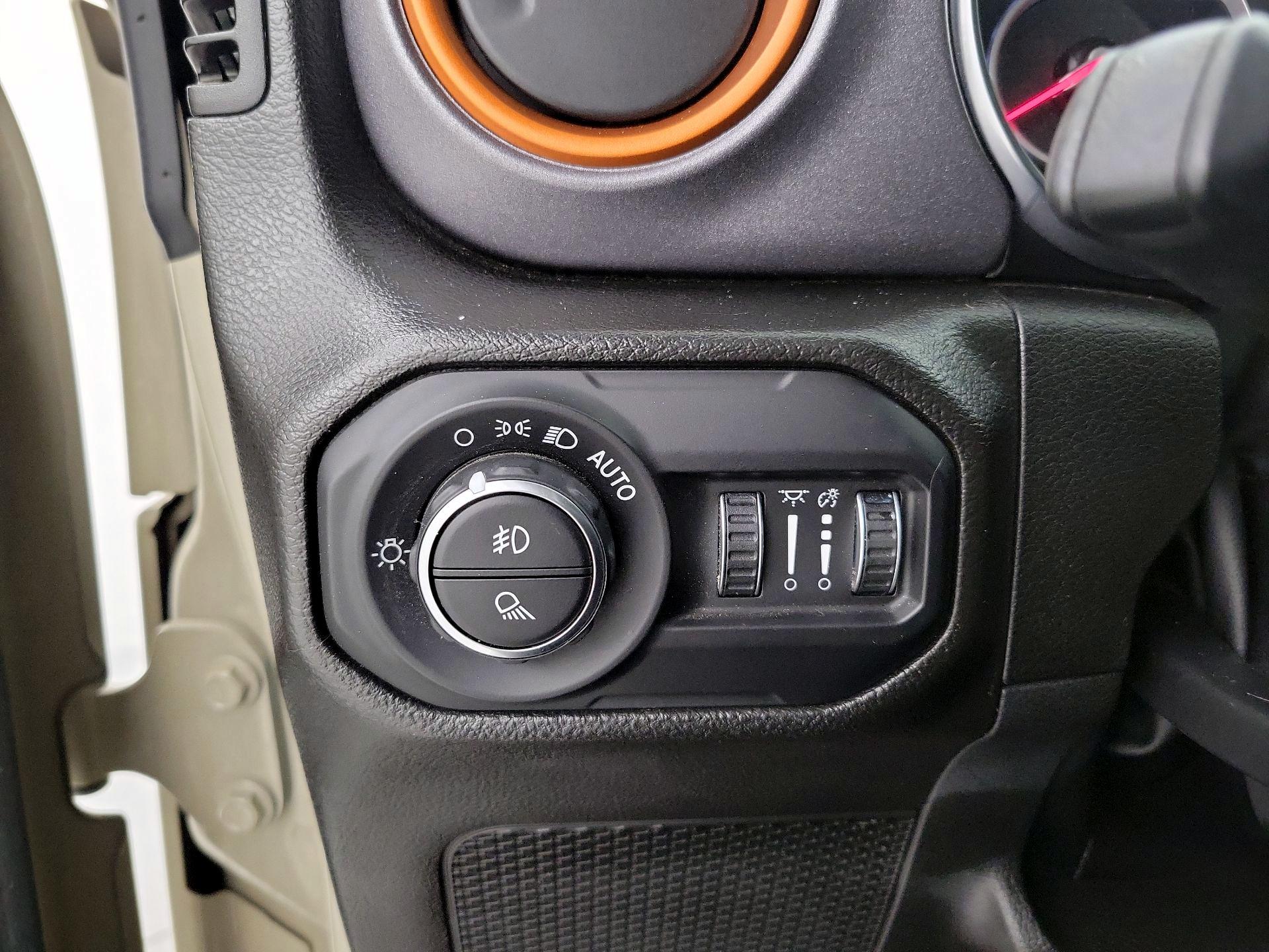 Thumbnail: 2022 Jeep Gladiator - 13