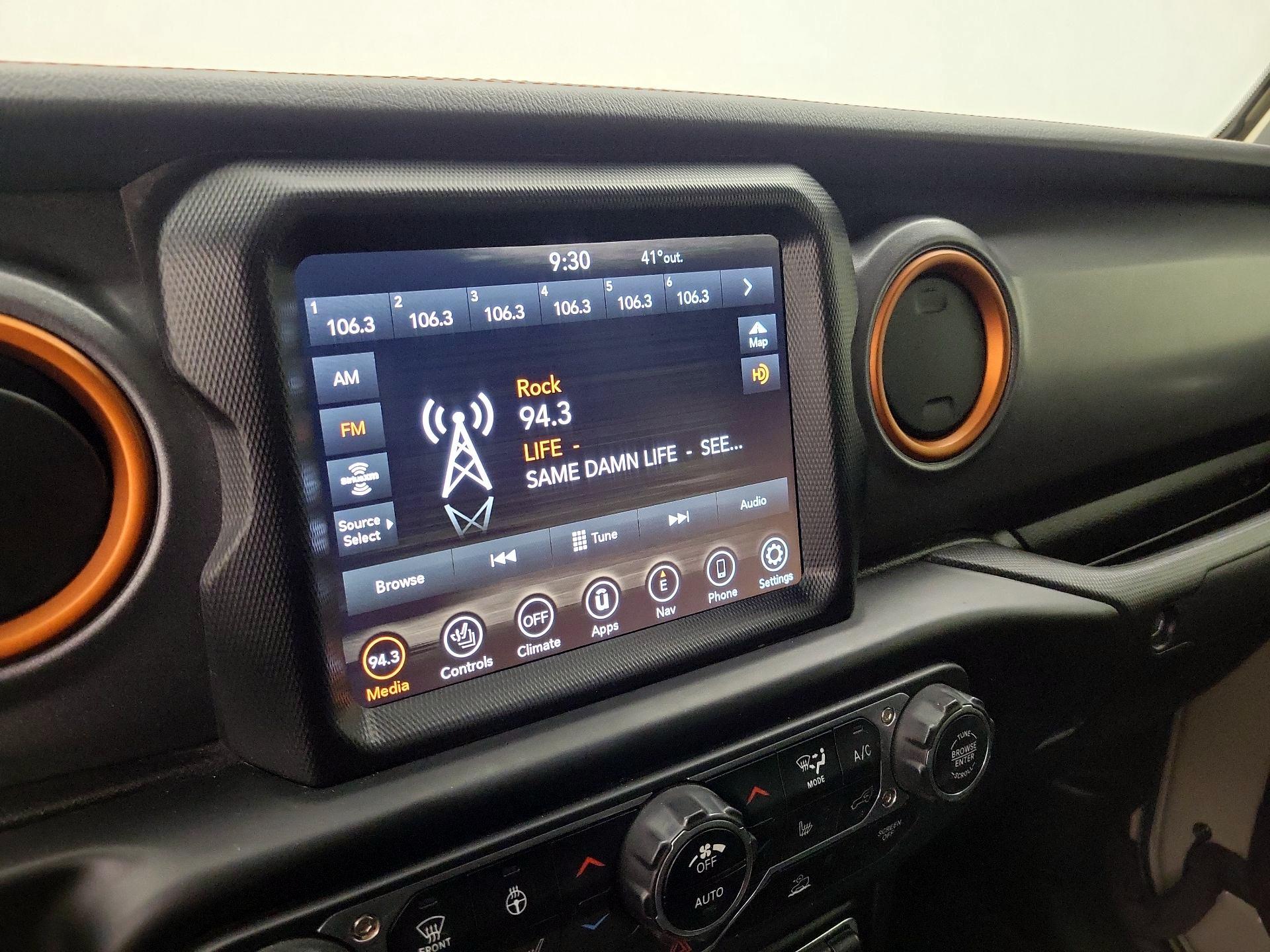 Thumbnail: 2022 Jeep Gladiator - 16