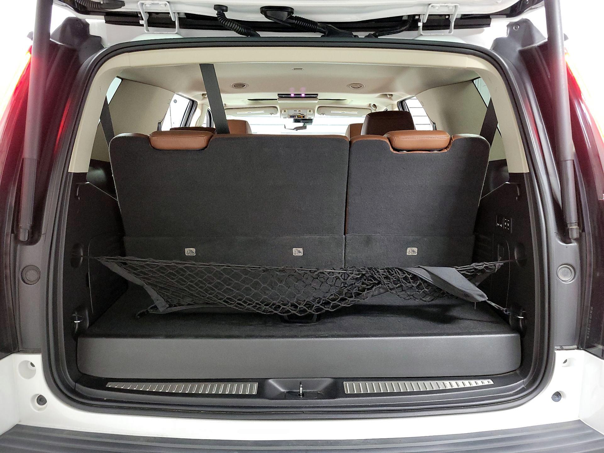 Thumbnail: 2020 Cadillac Escalade - 16