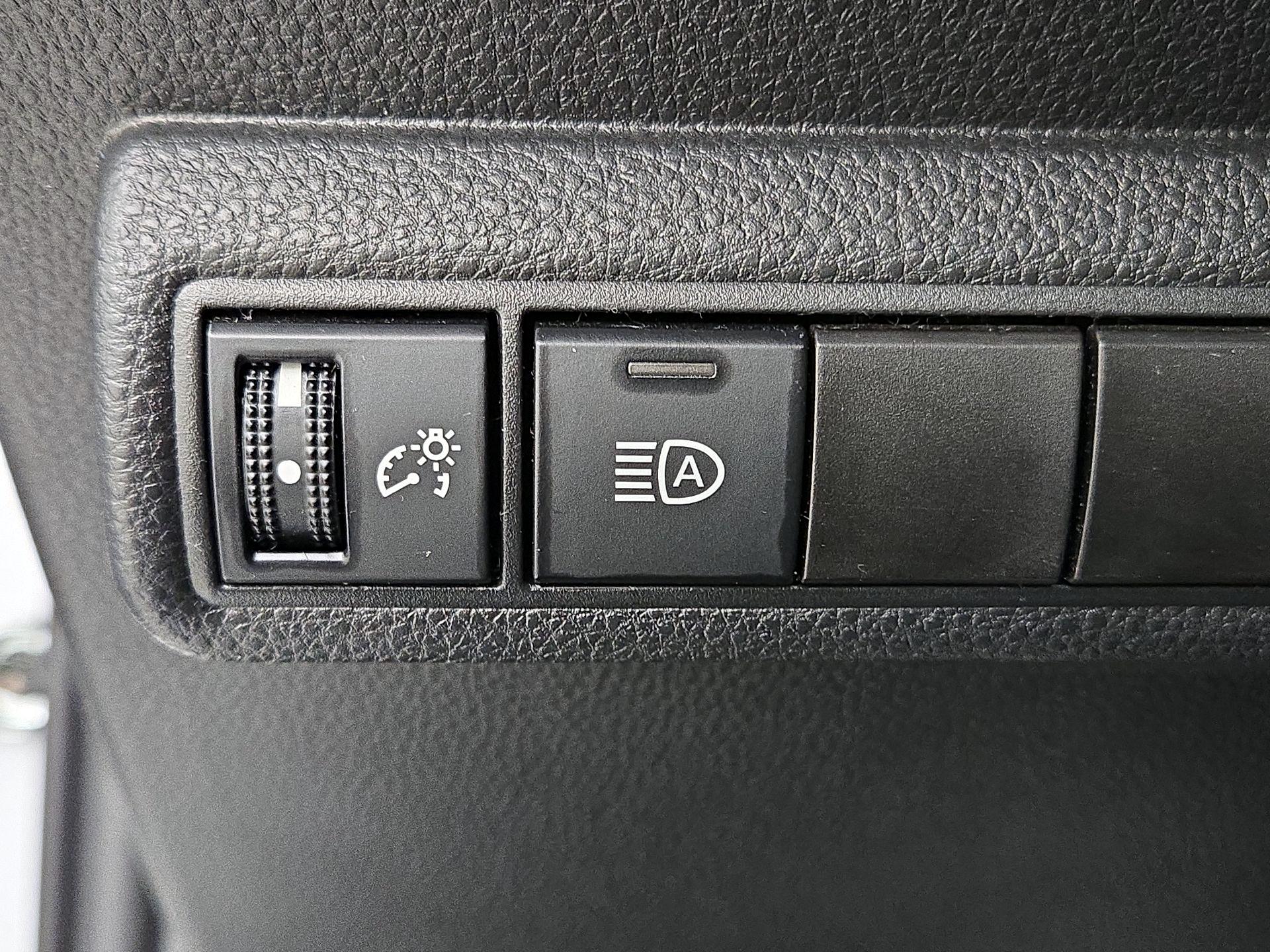 Thumbnail: 2023 Toyota Corolla - 13