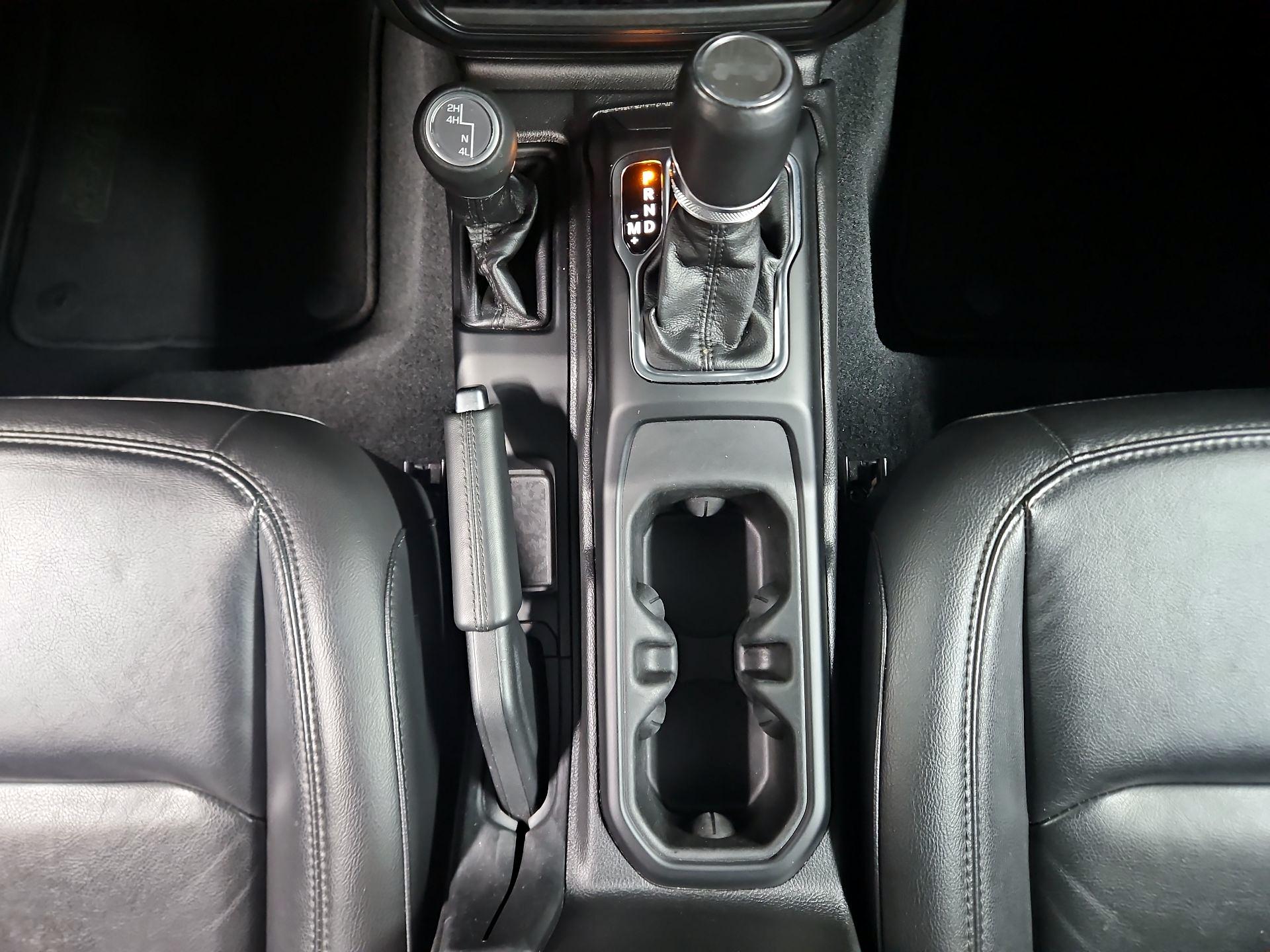 Thumbnail: 2023 Jeep Wrangler - 18