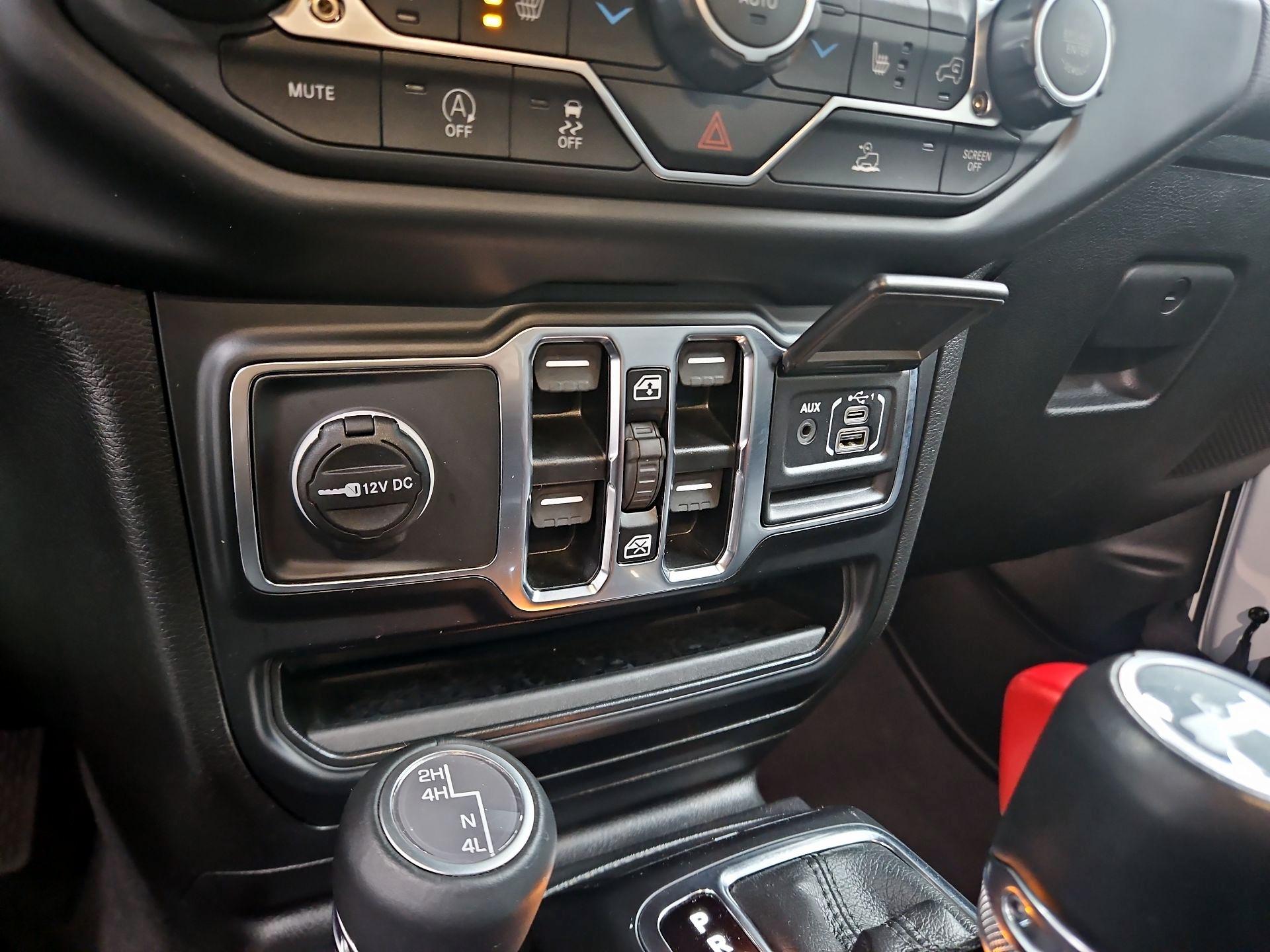 Thumbnail: 2023 Jeep Wrangler - 19