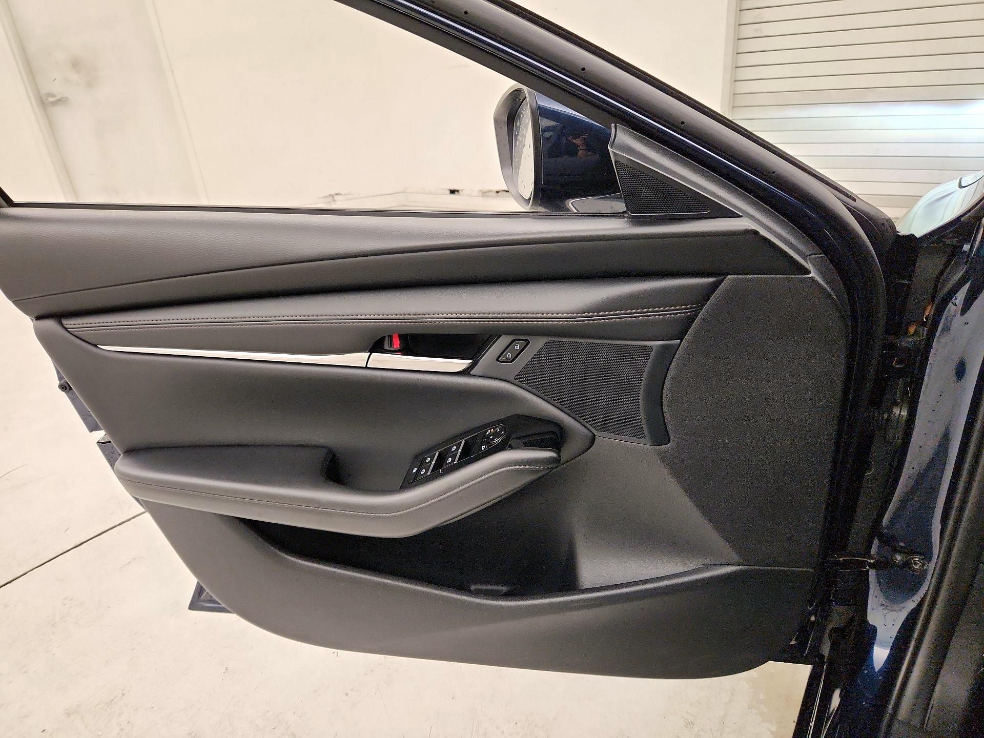 Thumbnail: 2025 Mazda Mazda3 - 12