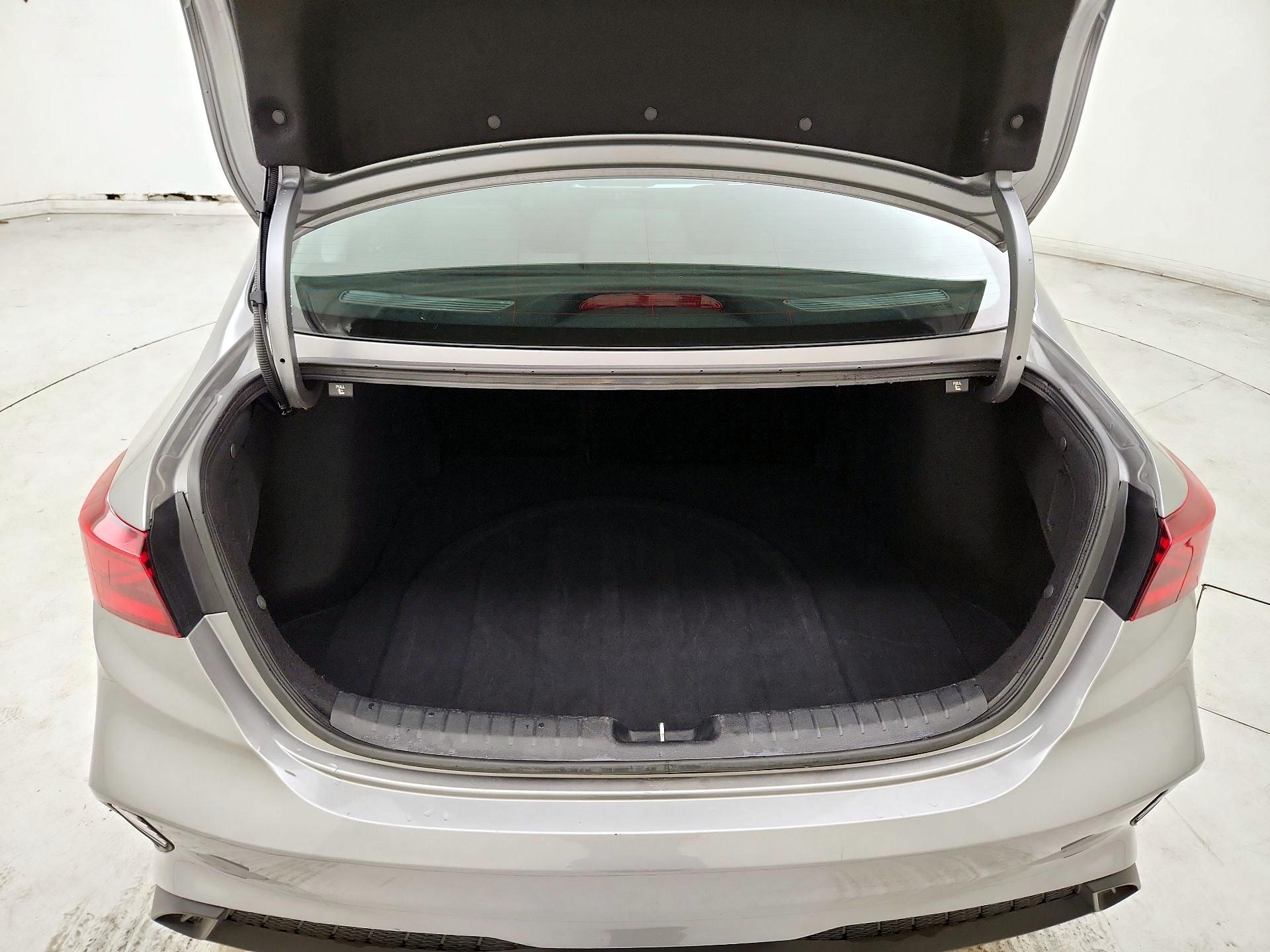 Thumbnail: 2024 Kia Forte - 20