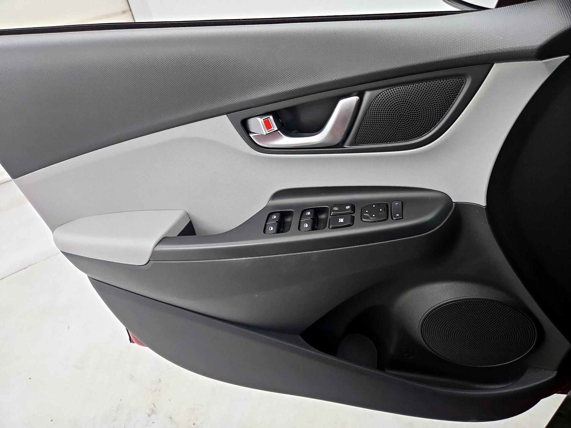 Thumbnail: 2022 Hyundai Kona - 12