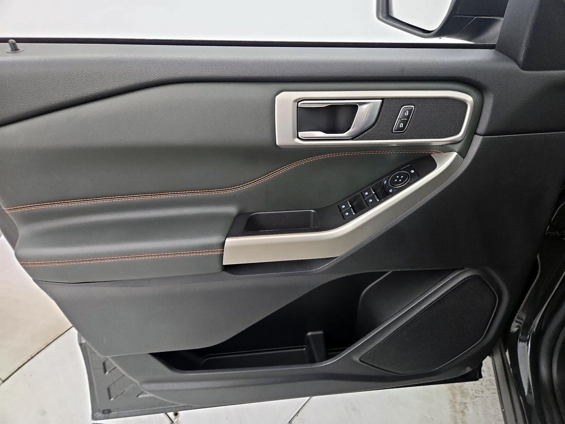 Thumbnail: 2021 Ford Explorer - 12