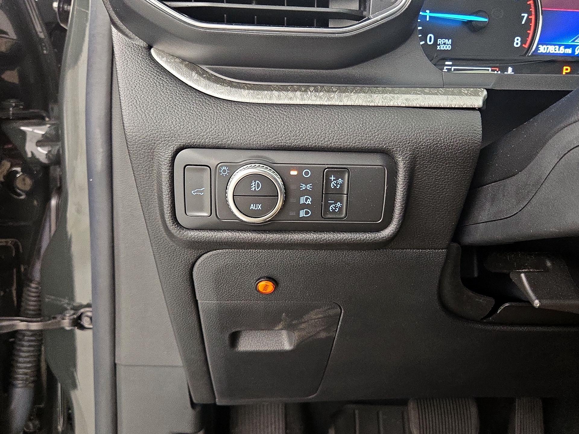 Thumbnail: 2021 Ford Explorer - 13