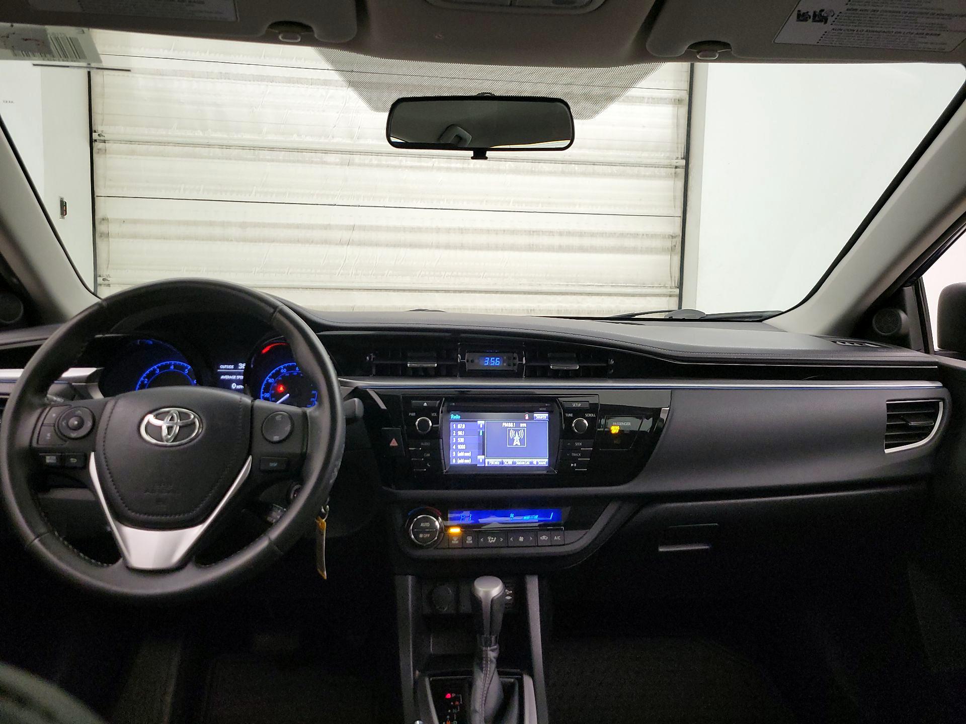 Thumbnail: 2015 Toyota Corolla - 9