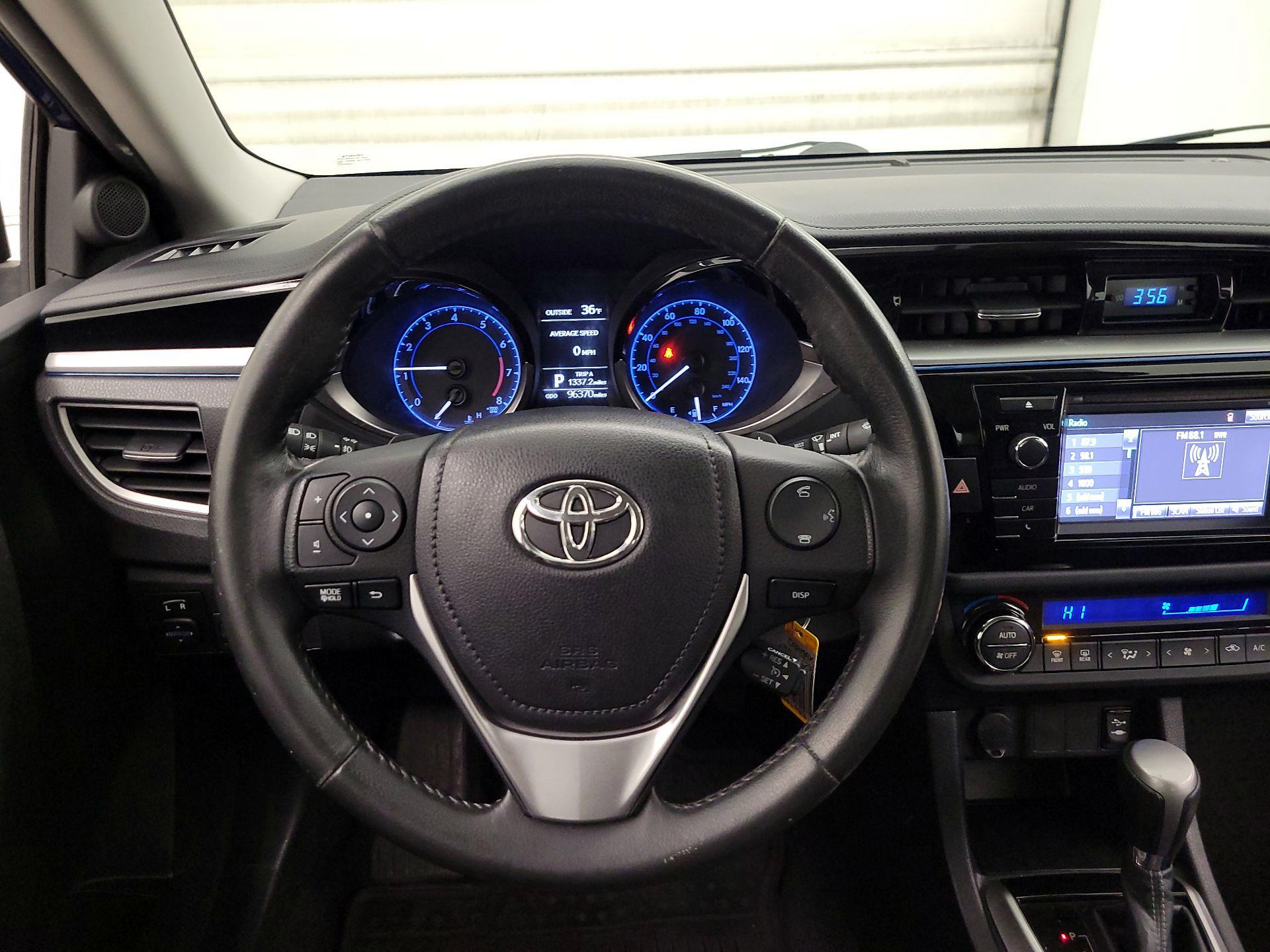 Thumbnail: 2015 Toyota Corolla - 10