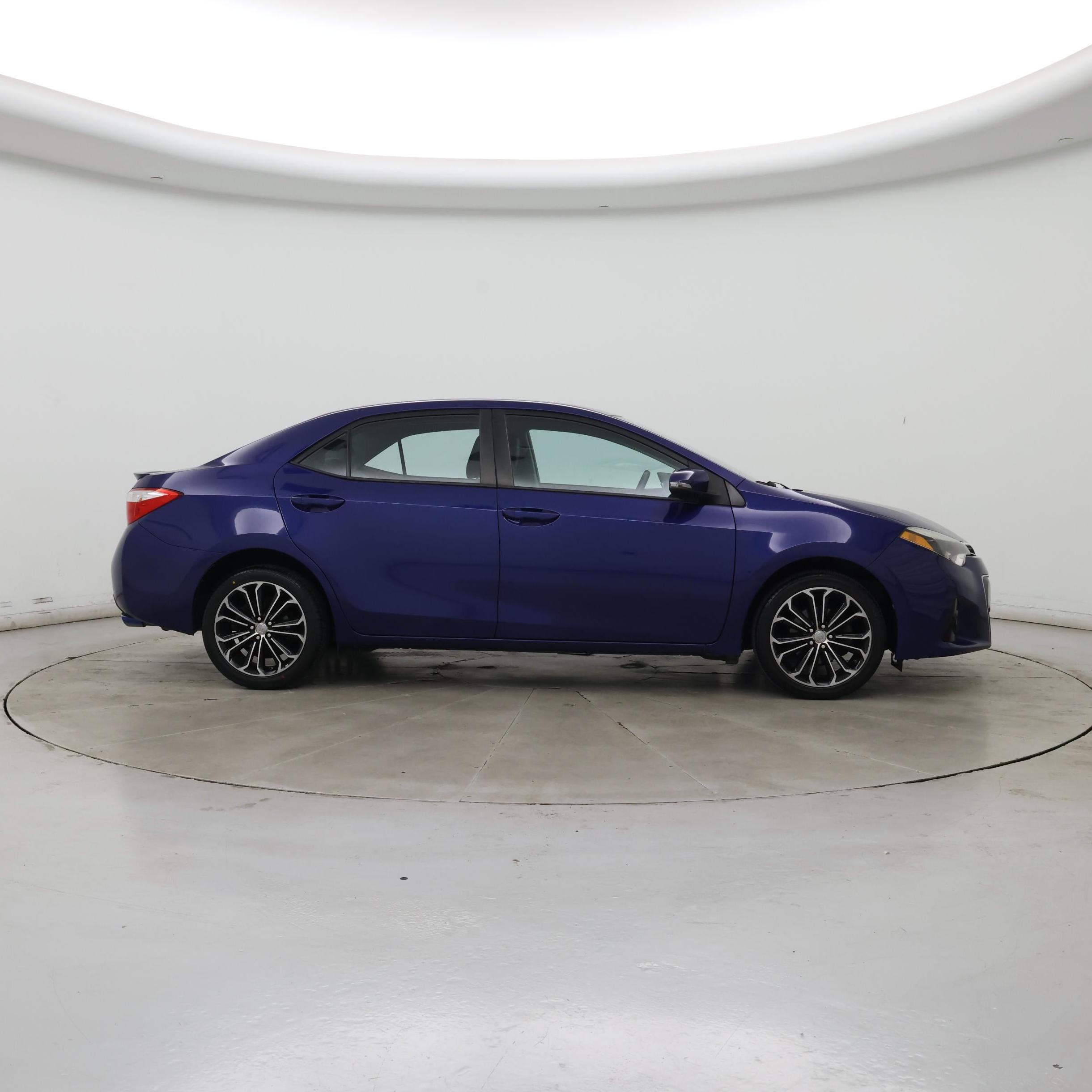 Thumbnail: 2015 Toyota Corolla - 7