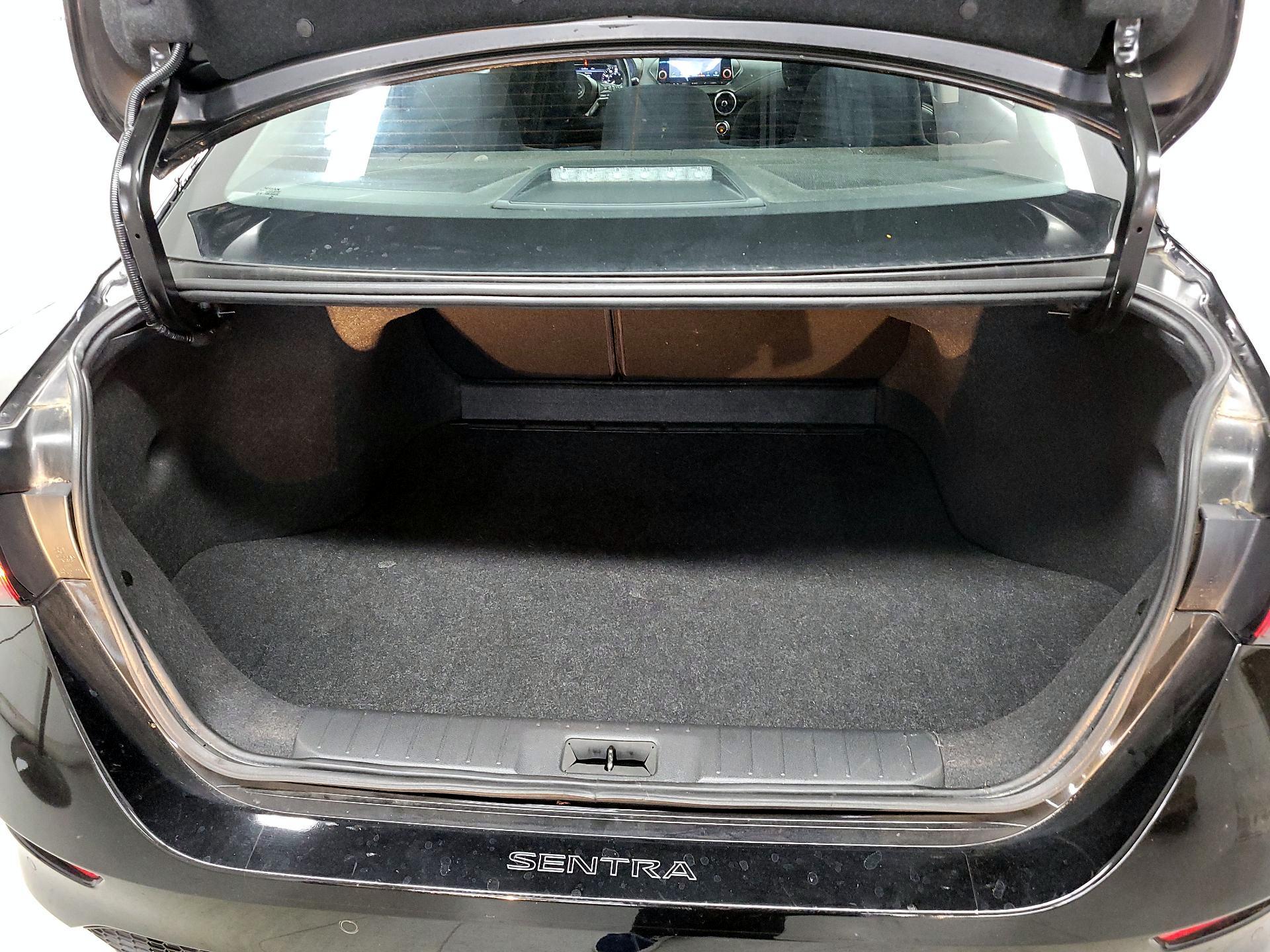 Thumbnail: 2023 Nissan Sentra - 16