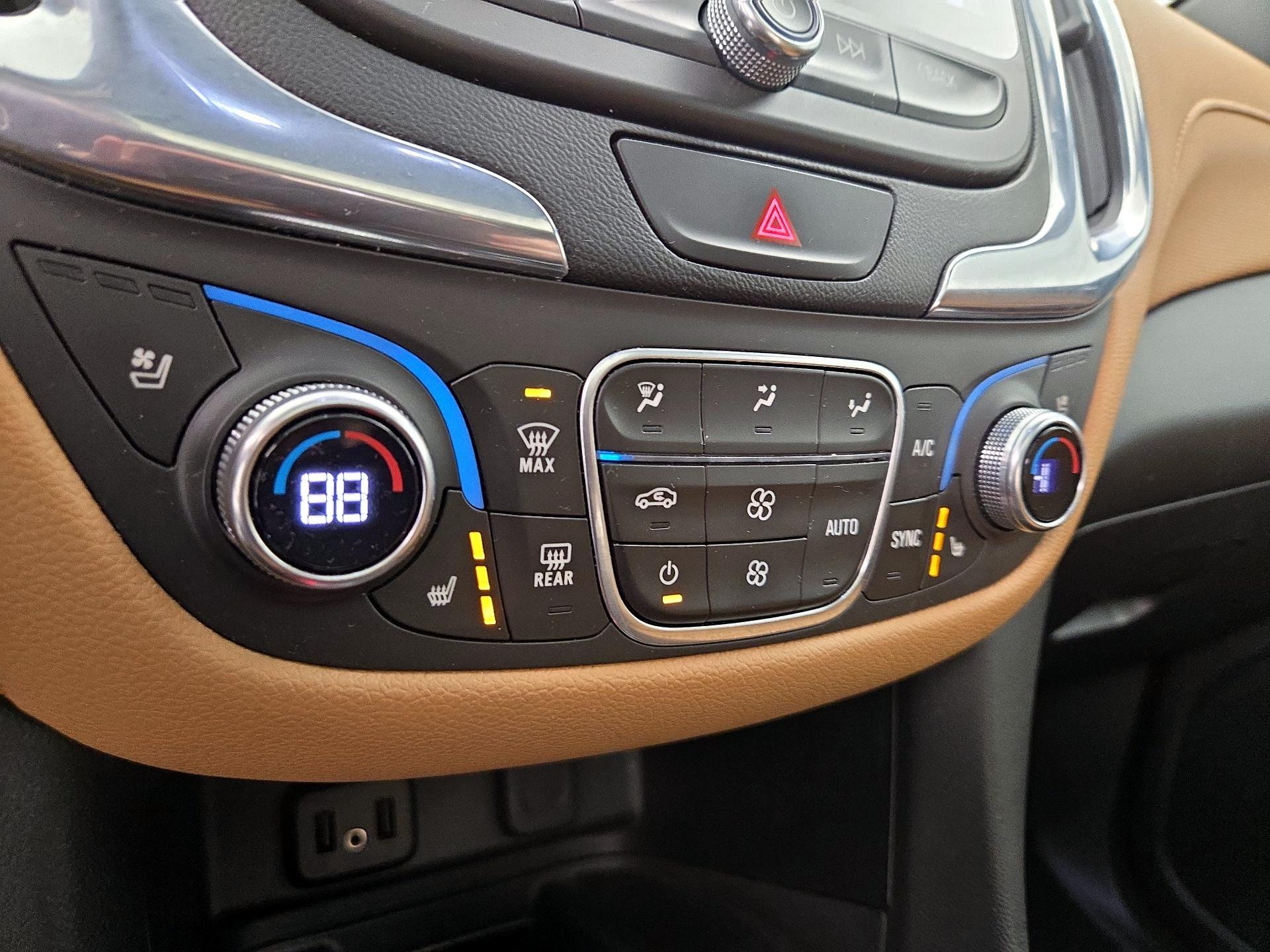 Thumbnail: 2018 Chevrolet Equinox - 17