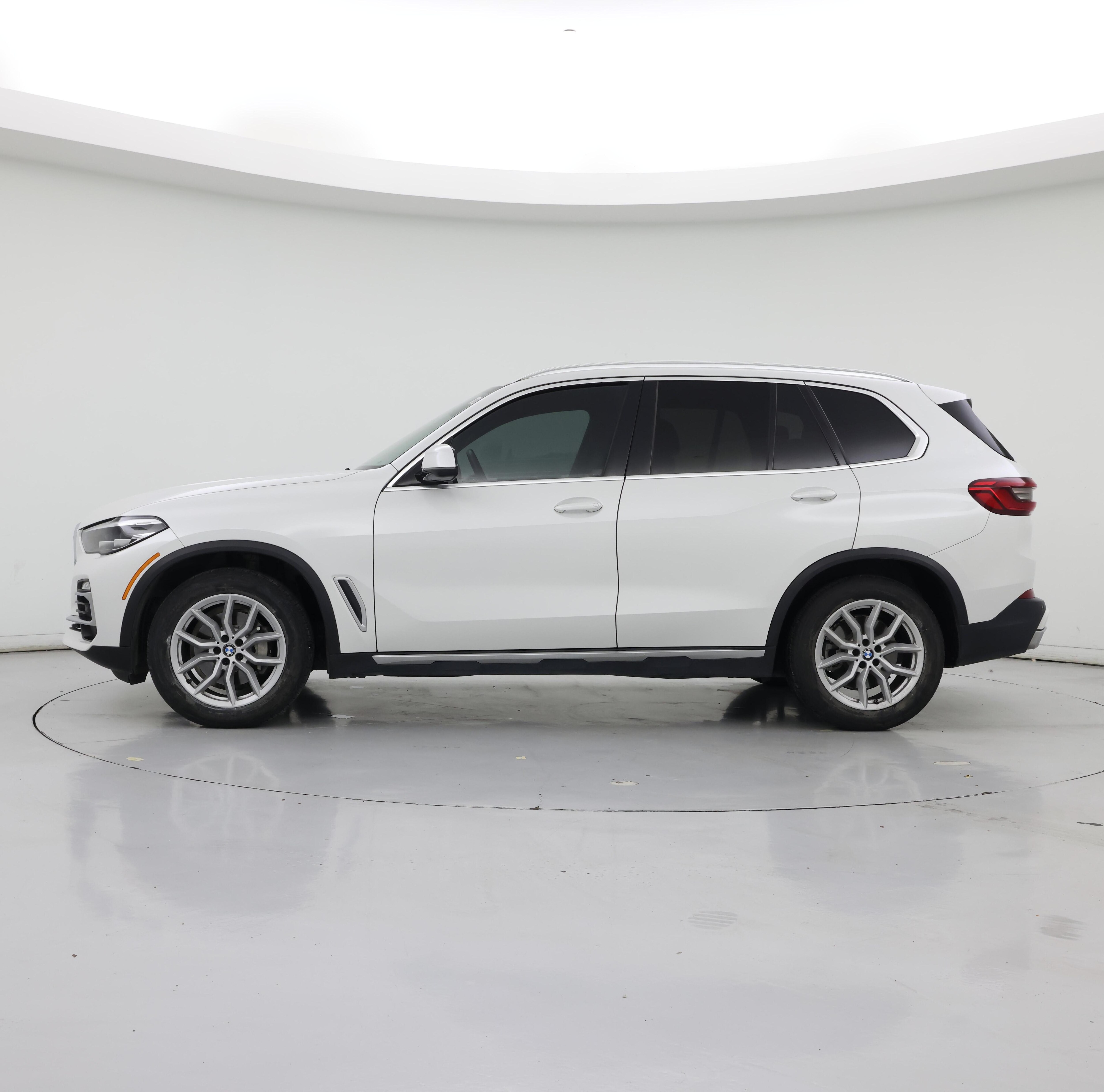 Thumbnail: 2020 BMW X5 - 3