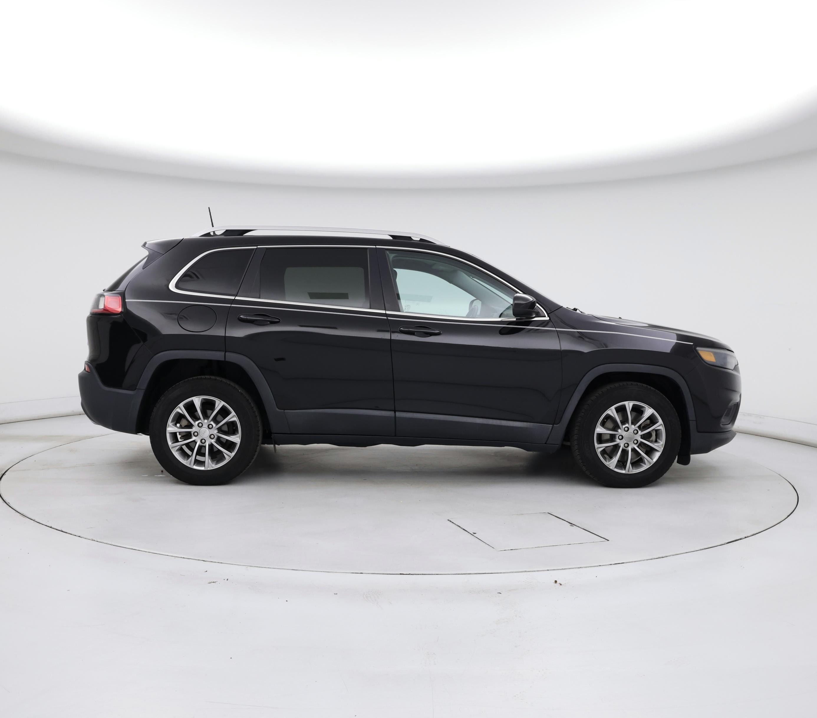 Thumbnail: 2019 Jeep Cherokee - 7
