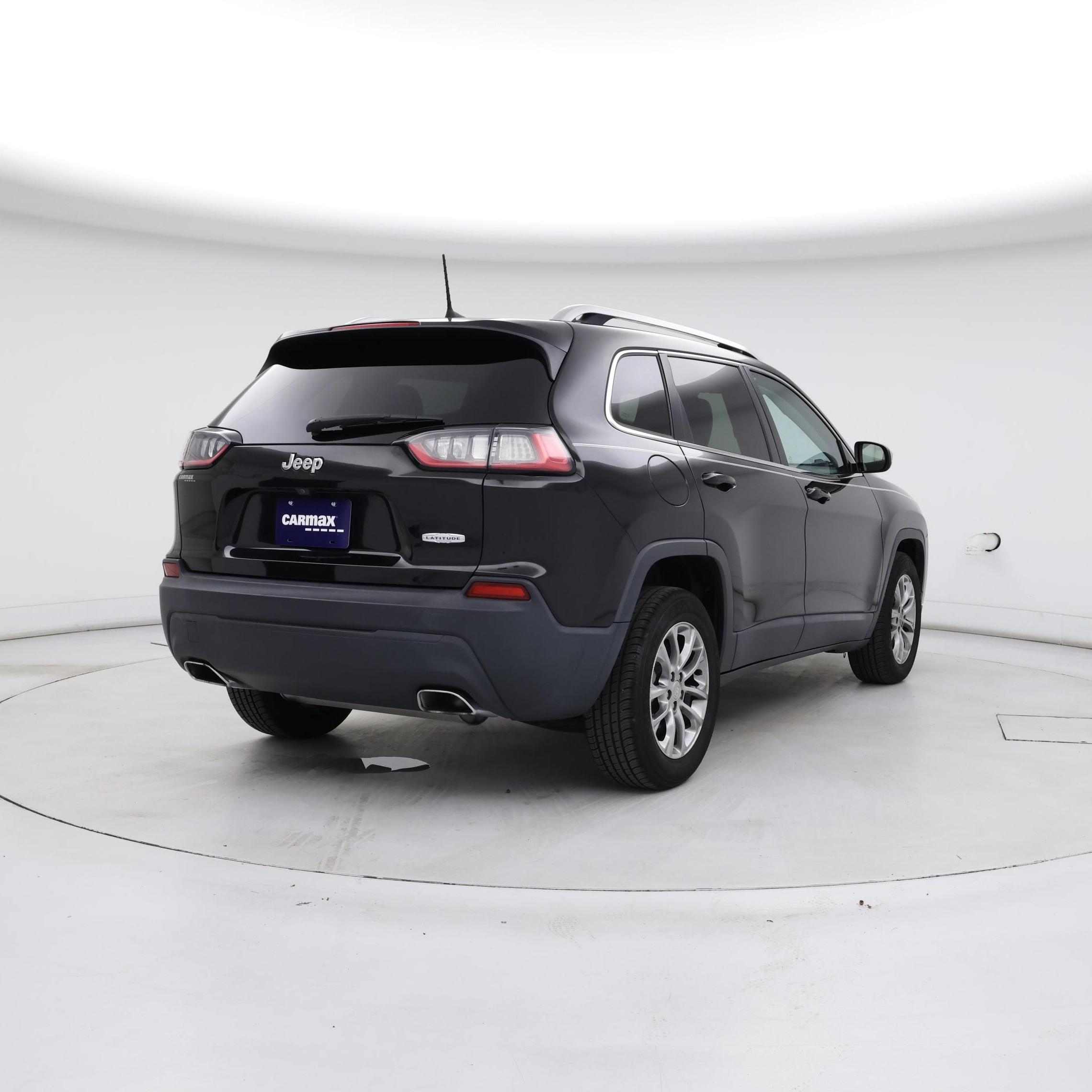 Thumbnail: 2019 Jeep Cherokee - 8