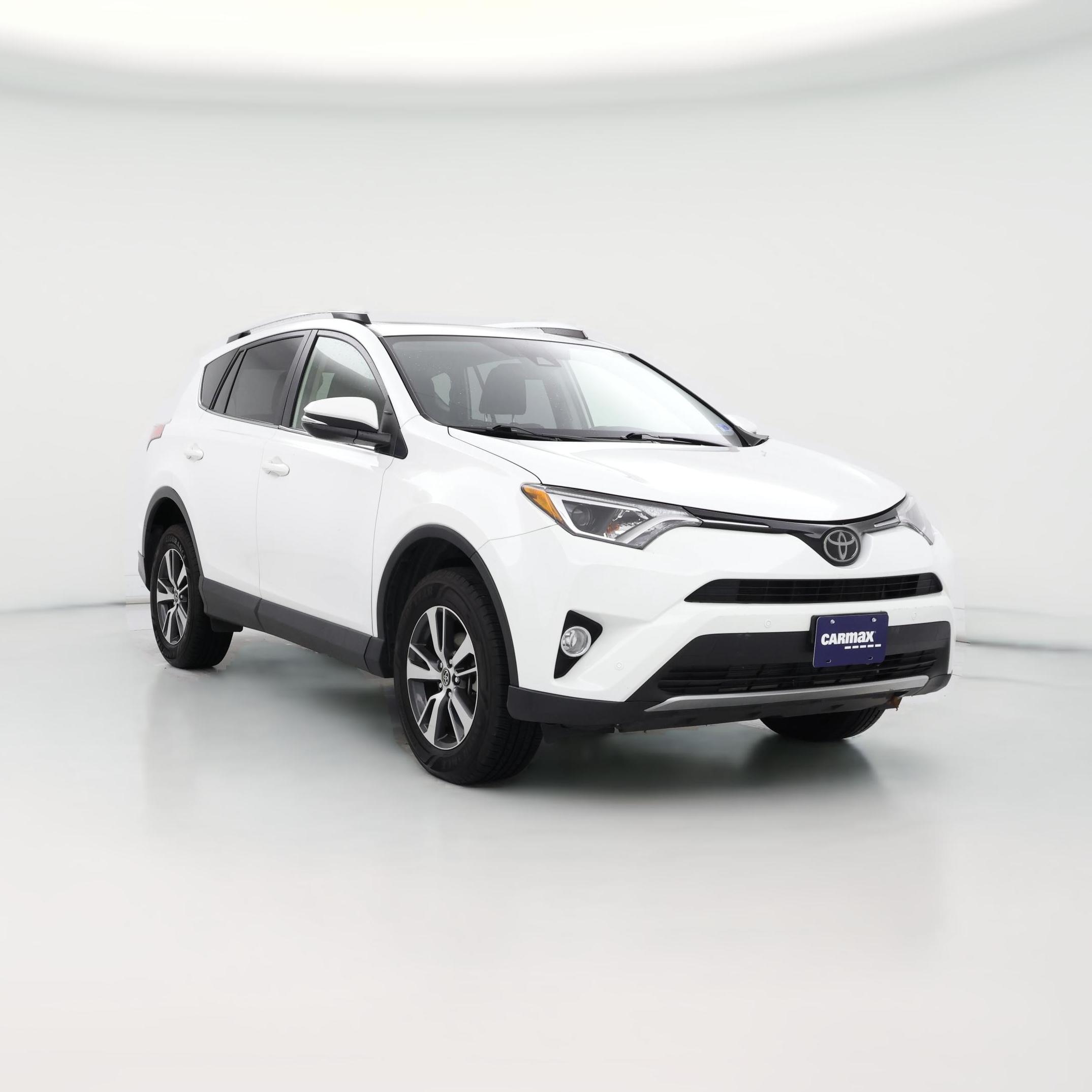 Thumbnail: 2016 Toyota RAV4 - 1