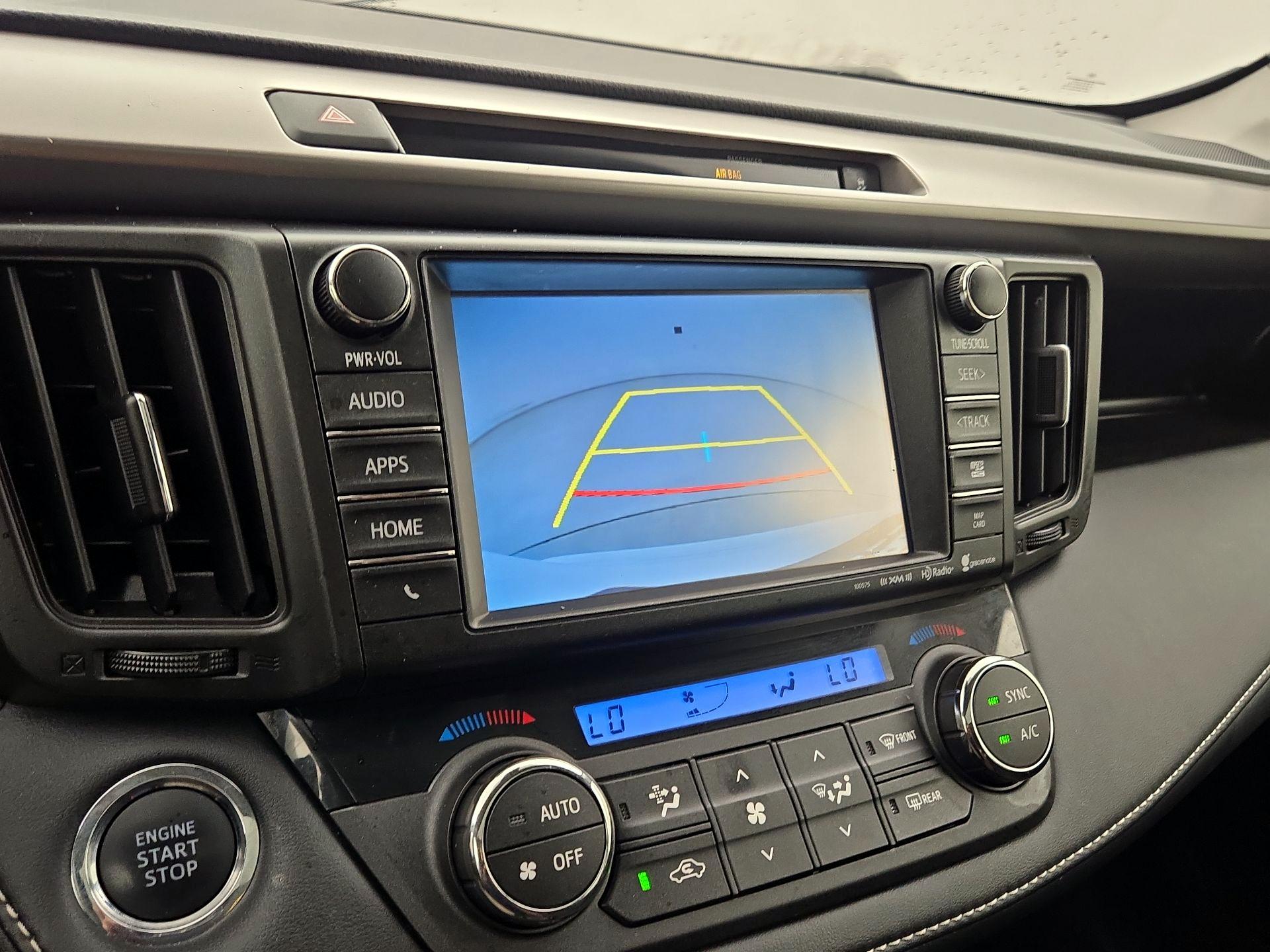 Thumbnail: 2016 Toyota RAV4 - 15