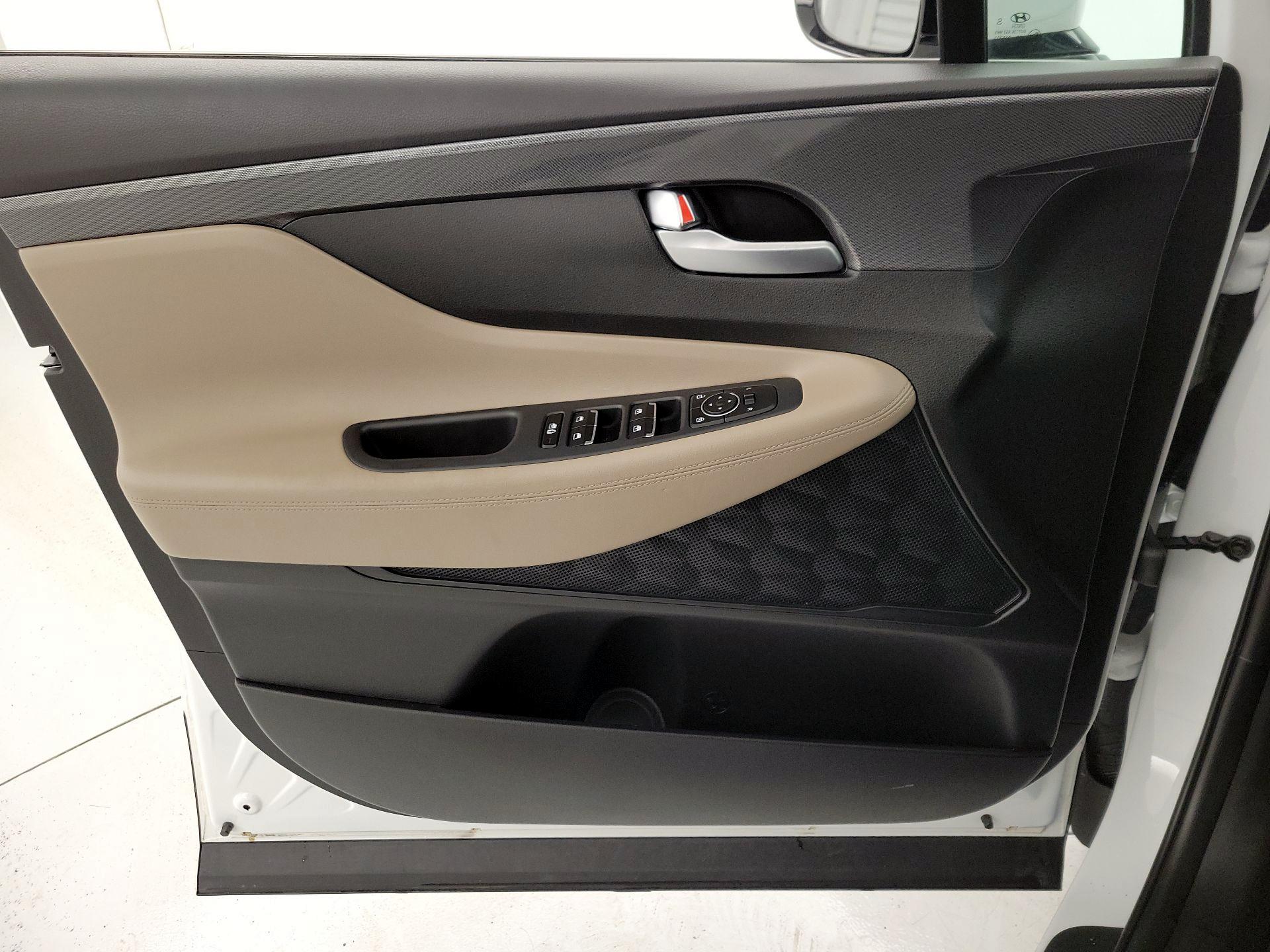 Thumbnail: 2023 Hyundai Santa Fe - 12