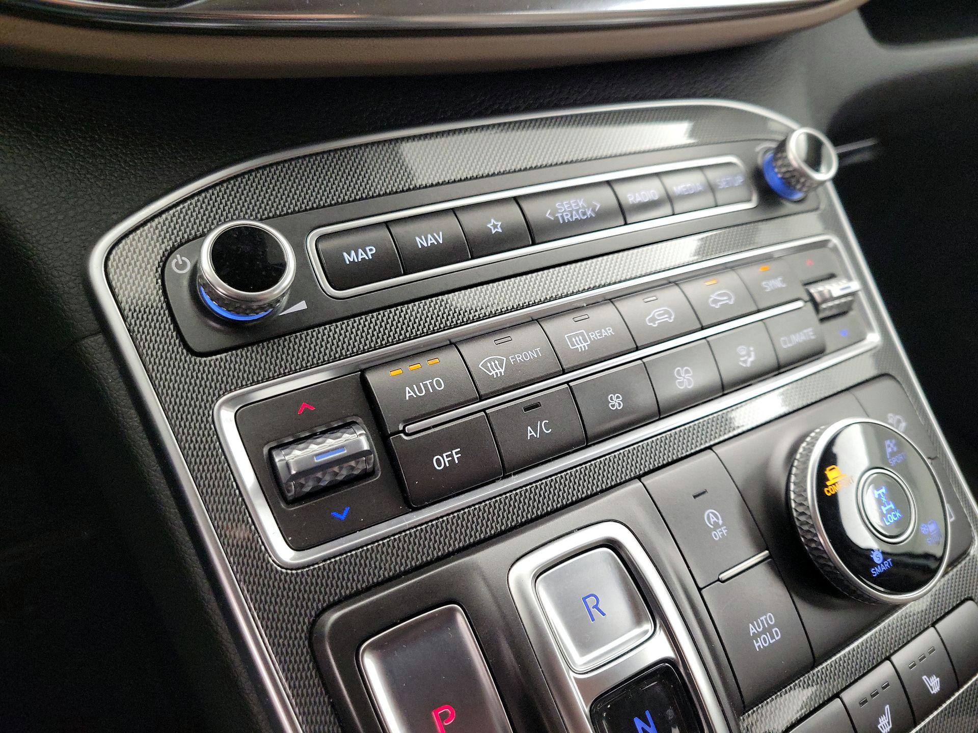 Thumbnail: 2023 Hyundai Santa Fe - 17