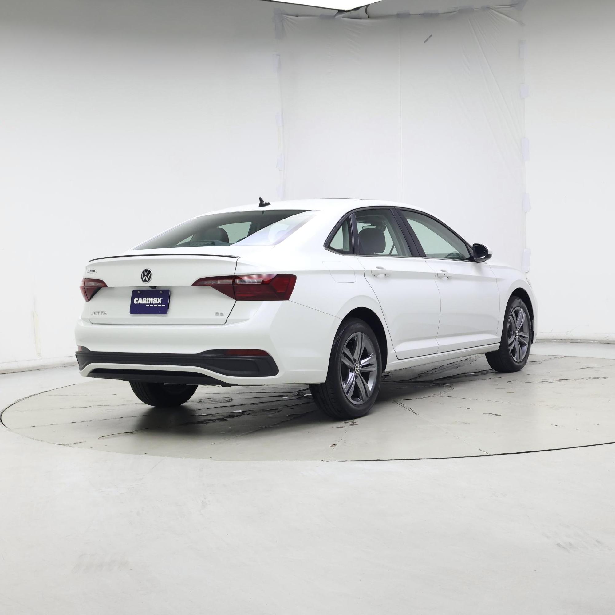 Thumbnail: 2024 Volkswagen Jetta - 8