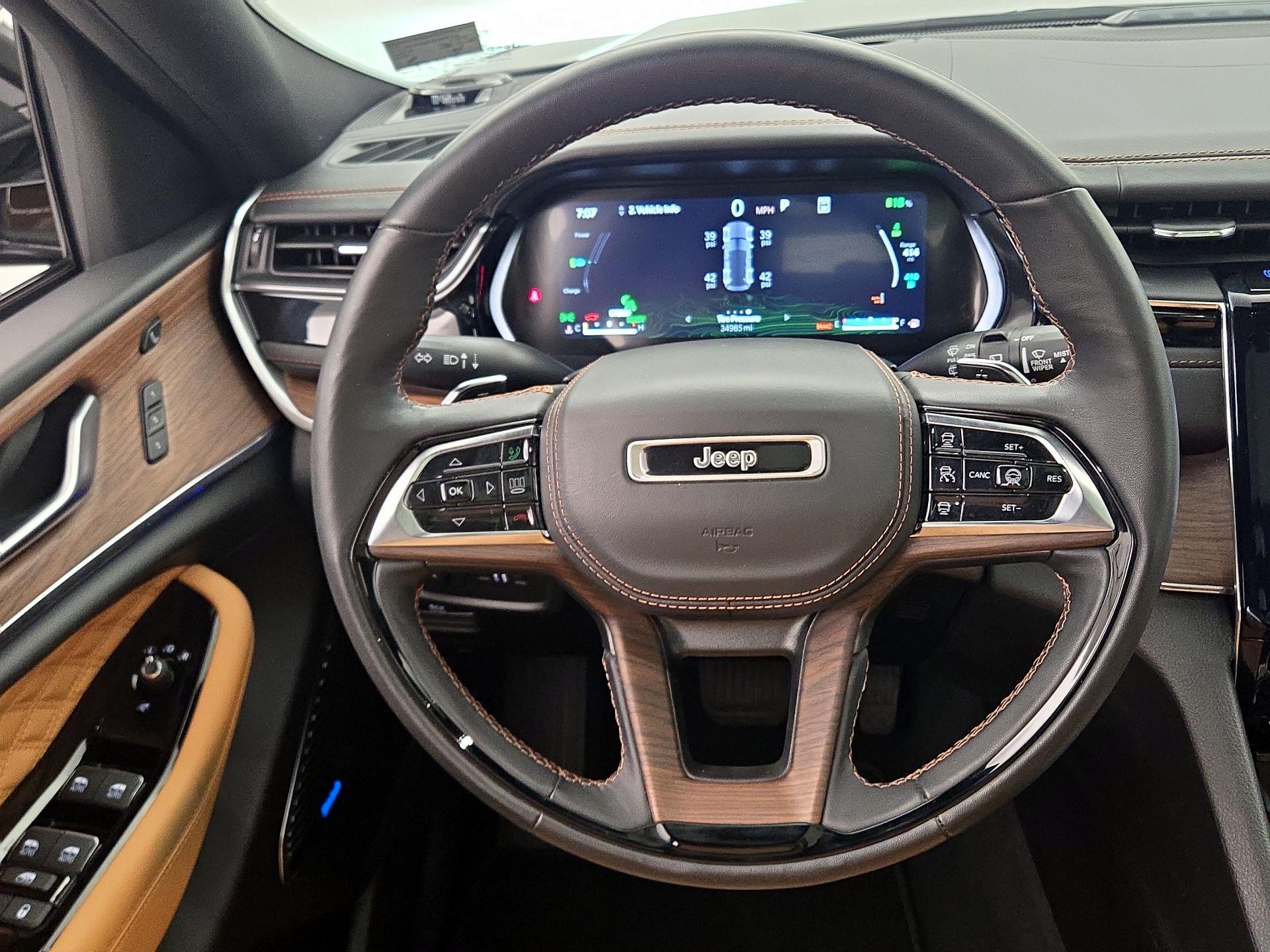 Thumbnail: 2023 Jeep Grand Cherokee - 10