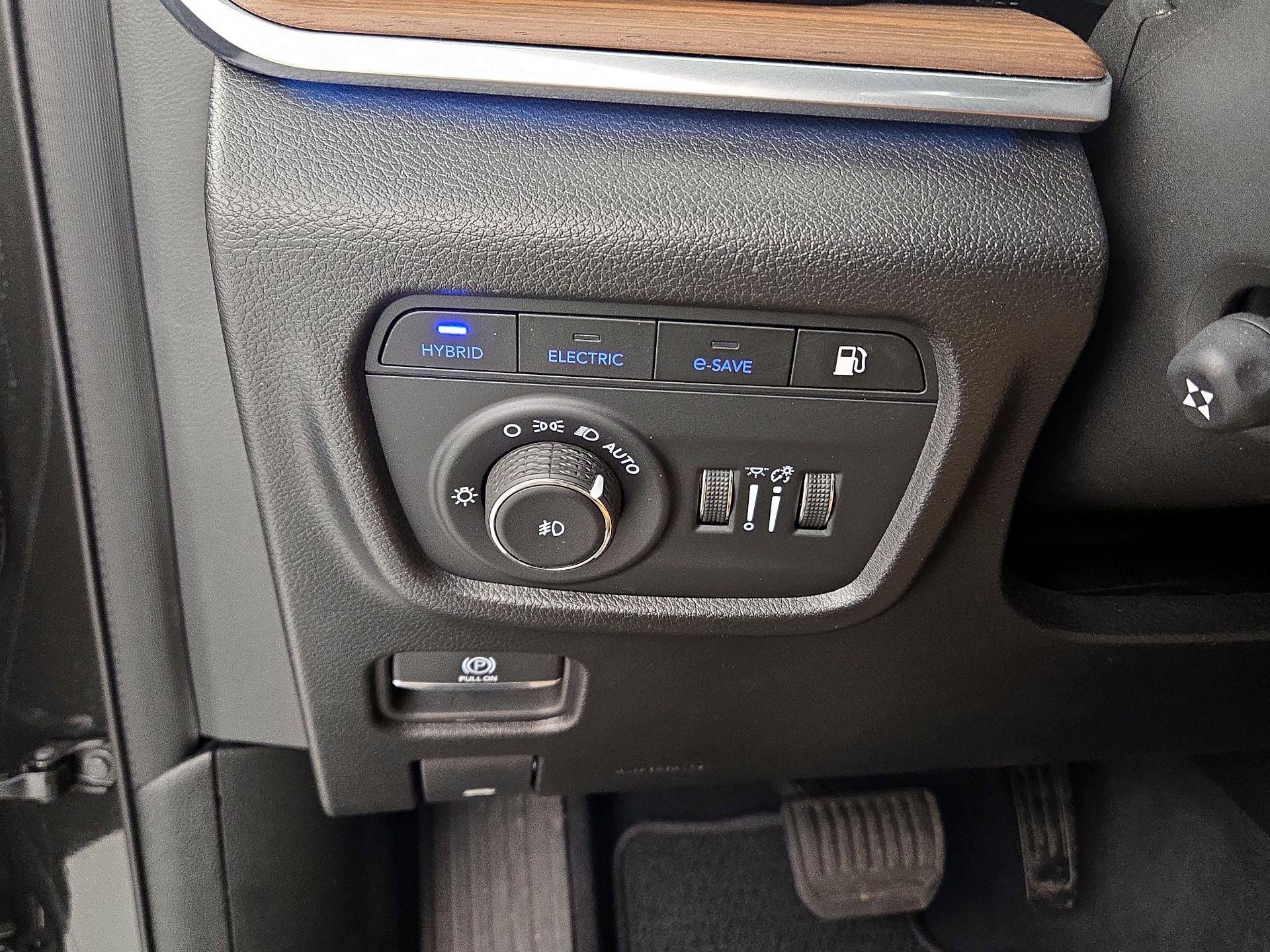 Thumbnail: 2023 Jeep Grand Cherokee - 13