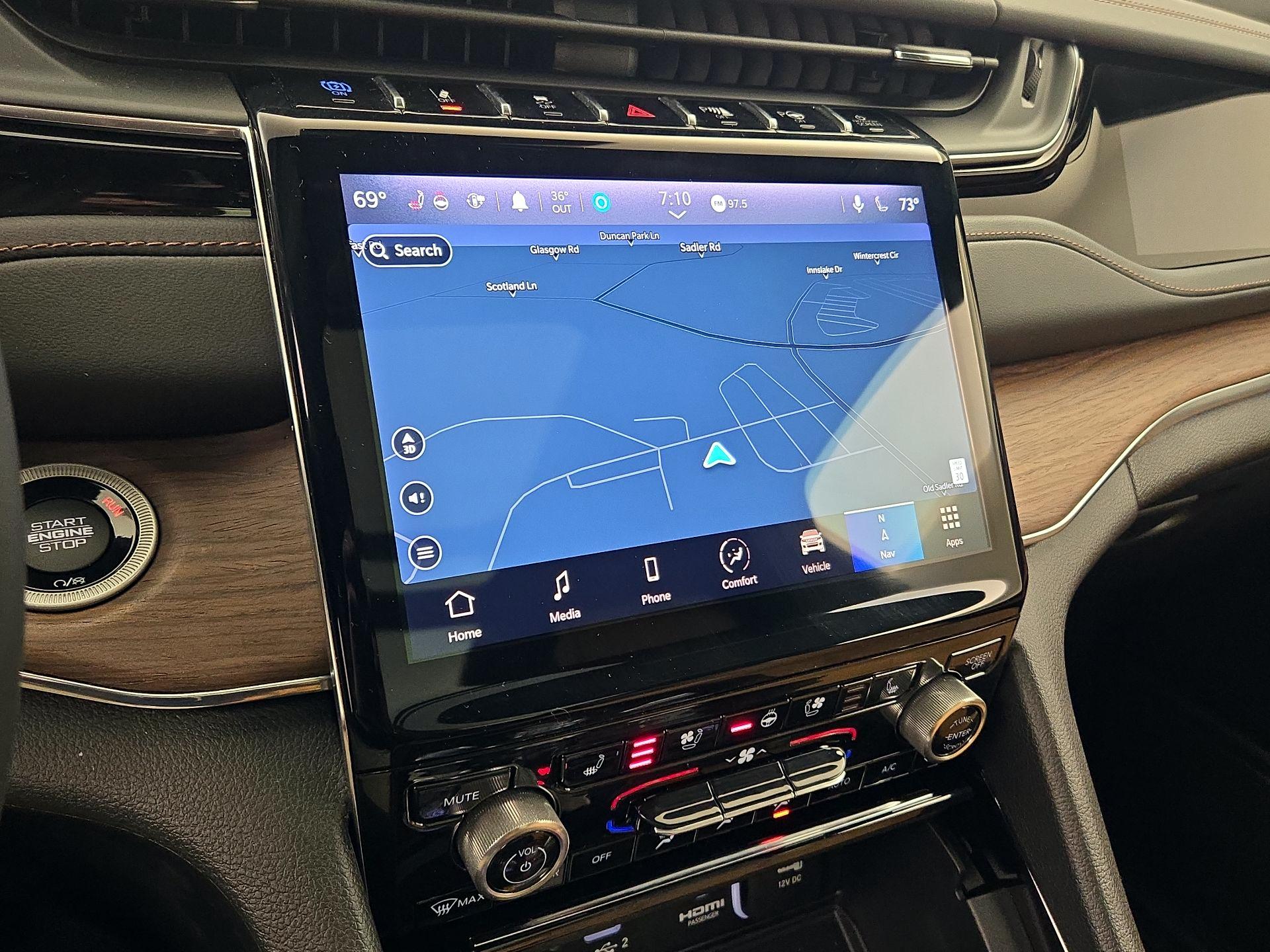 Thumbnail: 2023 Jeep Grand Cherokee - 14