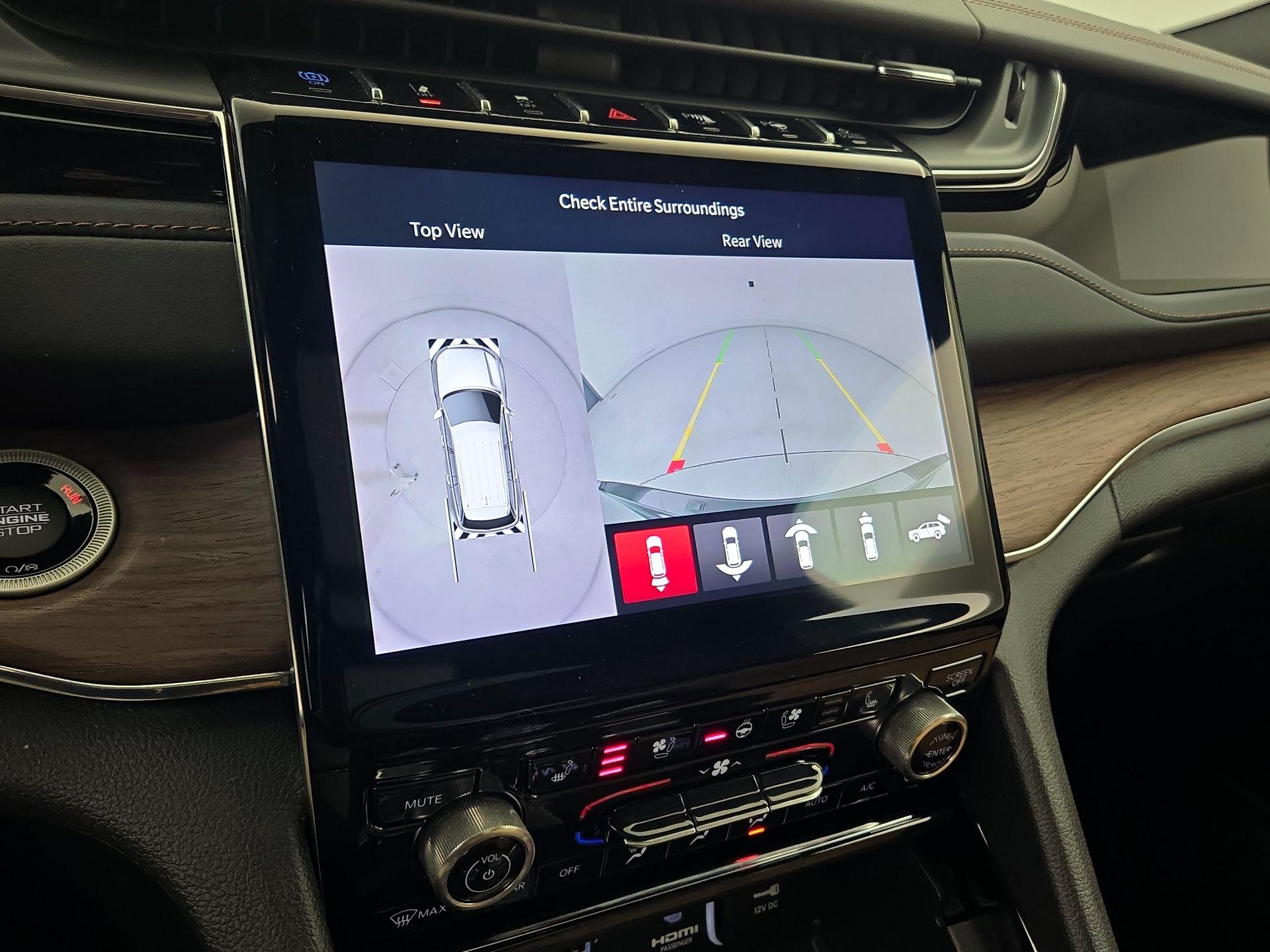 Thumbnail: 2023 Jeep Grand Cherokee - 15